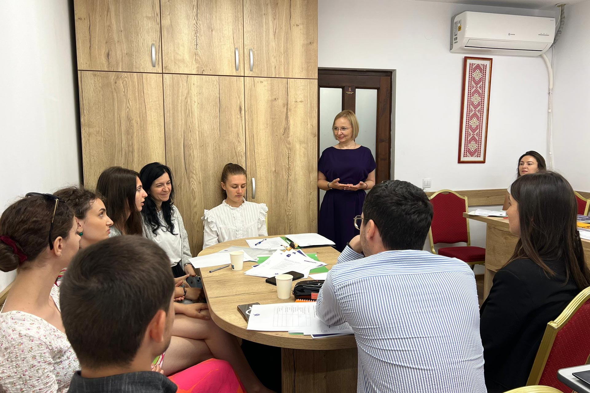 Atelier de storytelling pentru tinerii voluntari ai Arhiepiscopiei Iașilor