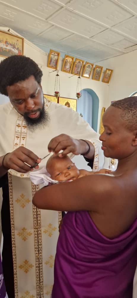 Botezuri în Kidamali la Centrul Misionar Ortodox