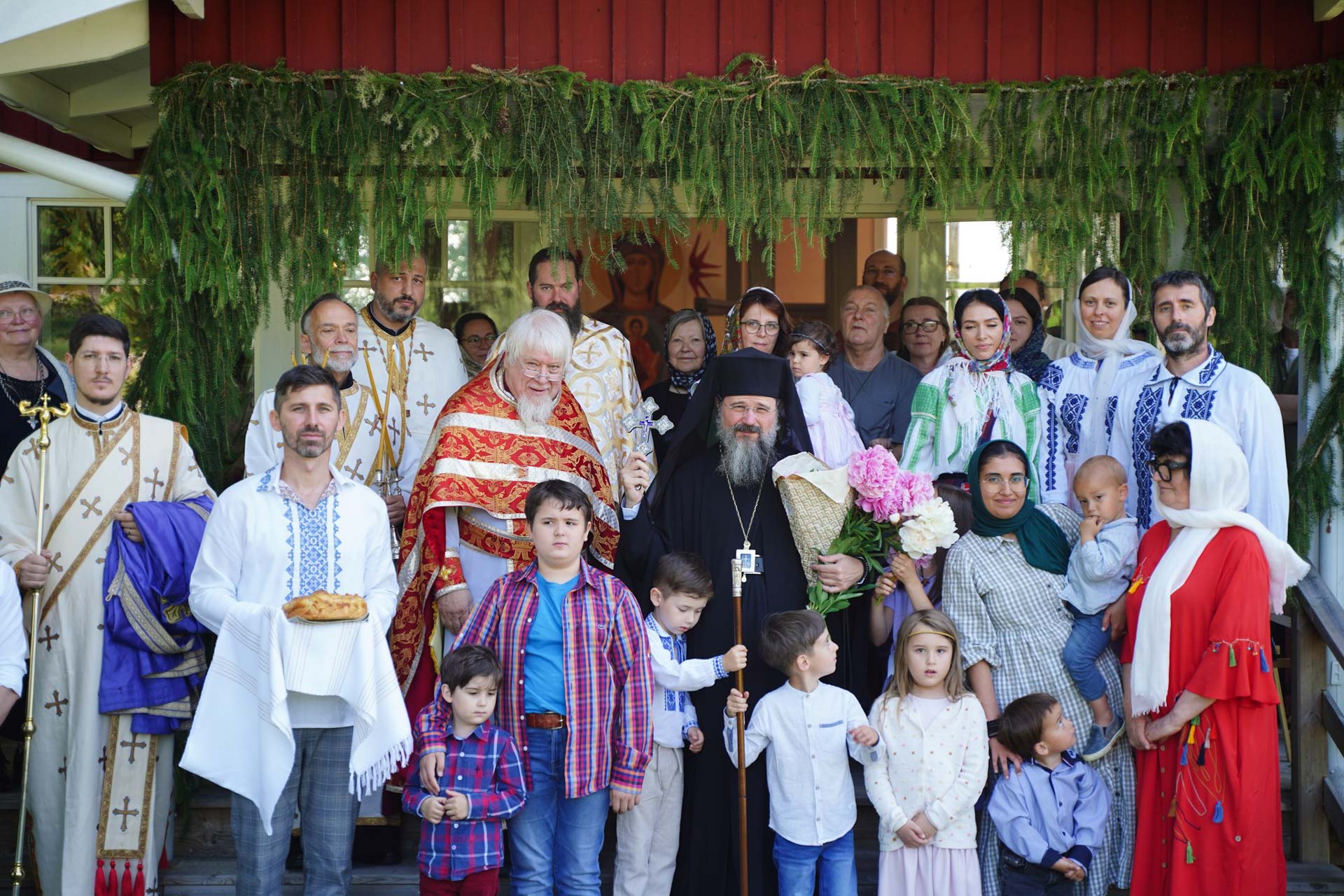 Episcopul Macarie a slujit în aceste zile în mijlocul credincioșilor scandinavi convertiți la Ortodoxie