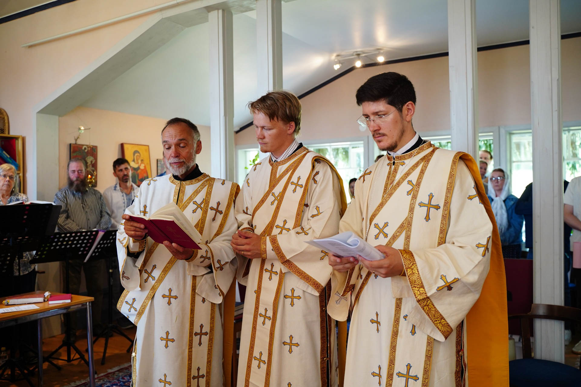 Episcopul Macarie a slujit în aceste zile în mijlocul credincioșilor scandinavi convertiți la Ortodoxie