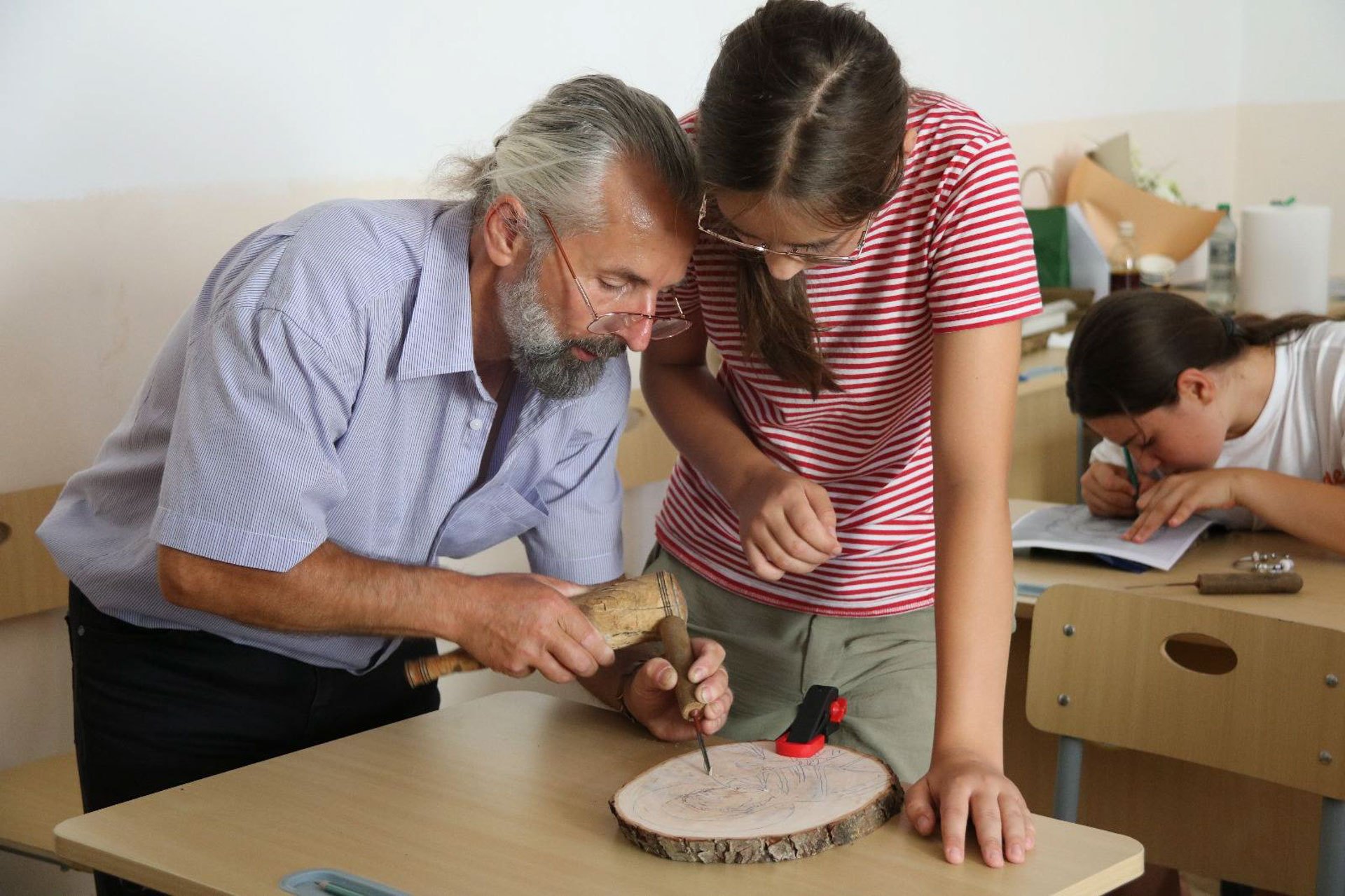 În vacanță, dar mai aproape de visurile lor: 25 de elevi, bursieri Pro Vita, au fost protagoniștii unei săptămâni speciale