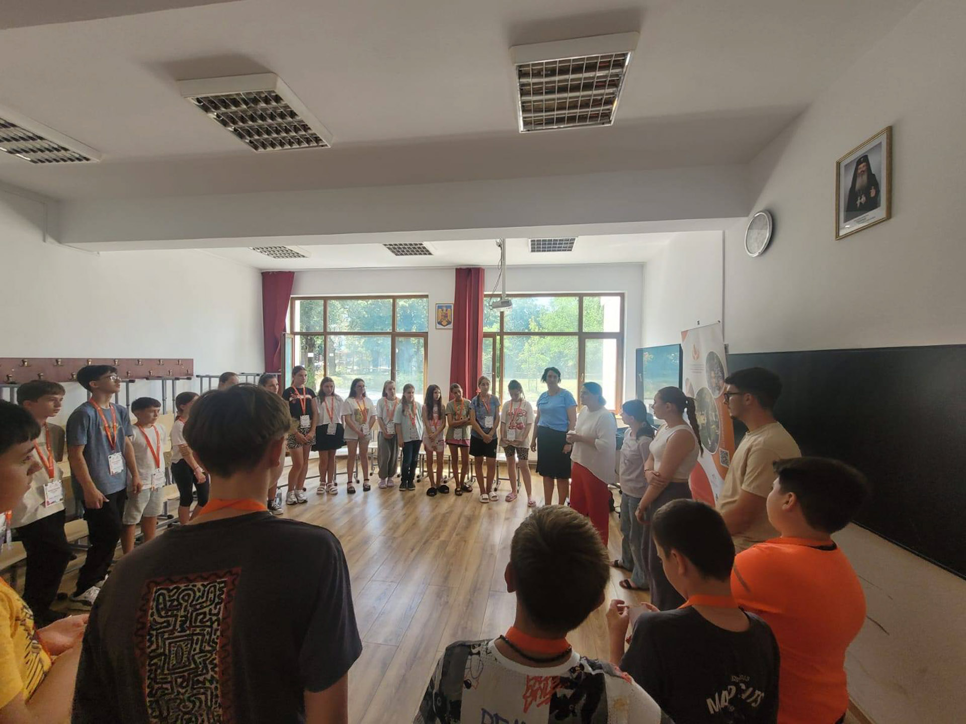 În vacanță, dar mai aproape de visurile lor: 25 de elevi, bursieri Pro Vita, au fost protagoniștii unei săptămâni speciale