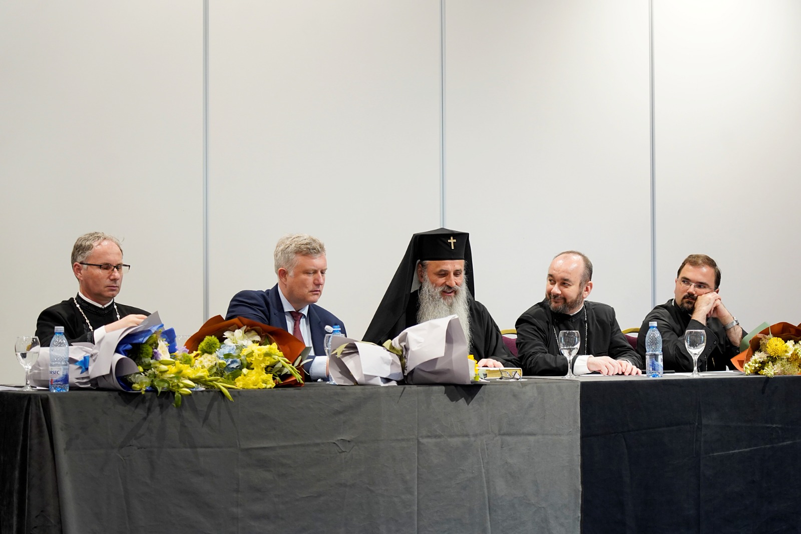 Absolvenții Promoției 2025 au depus Jurământul de credință: „Prin această mărturisire, însoțită de trăirea în inimă, vă veți mântui”