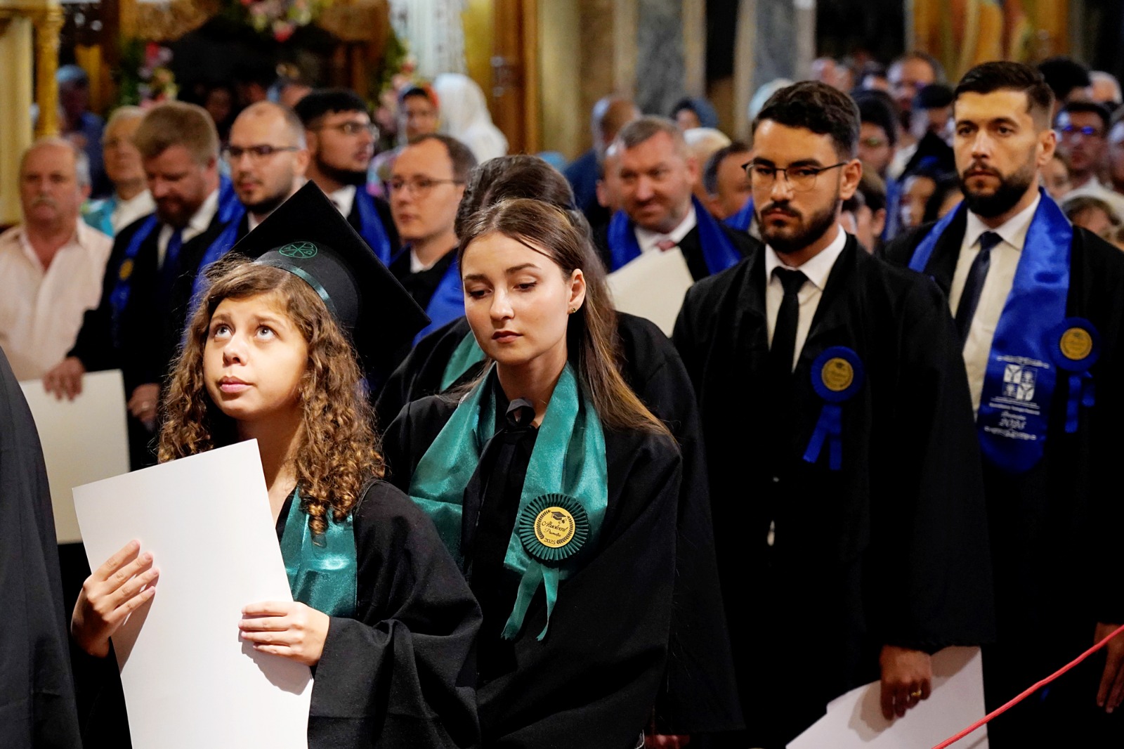 Absolvenții Promoției 2025 au depus Jurământul de credință: „Prin această mărturisire, însoțită de trăirea în inimă, vă veți mântui”