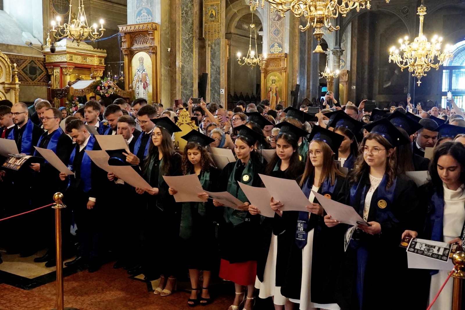 Absolvenții Promoției 2025 au depus Jurământul de credință: „Prin această mărturisire, însoțită de trăirea în inimă, vă veți mântui”