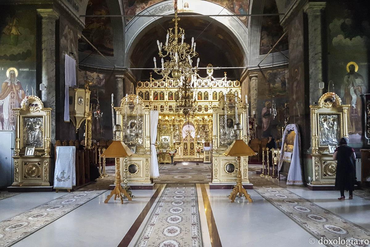 Mănăstirea Pasărea