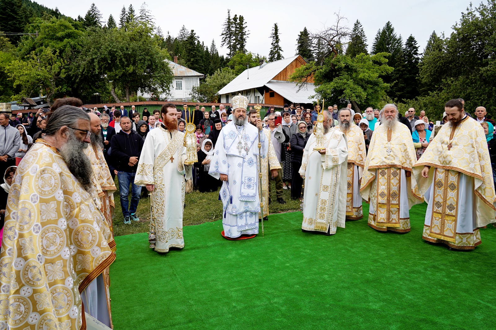 S-a împlinit jumătate de veac de la trecerea la cele veșnice a părintelui Nicodim Măndiță