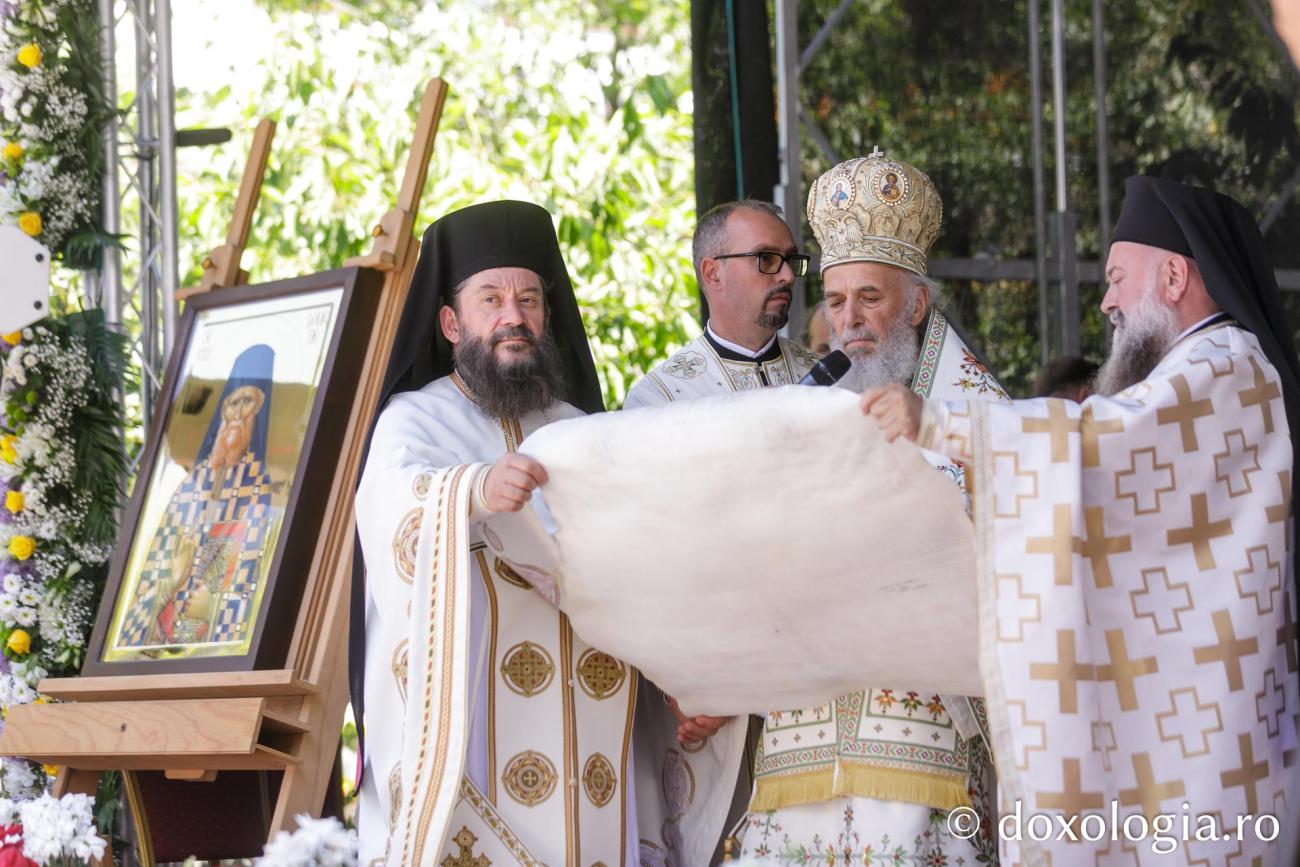 Proclamarea locală a canonizării Sfântului Dometie cel Milostiv / Foto: Pr. Silviu Cluci proclamarea canonizării Sfântului Dometie cel Milostiv