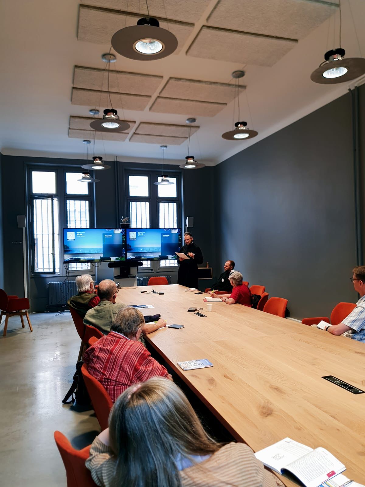 Facultatea de Teologie Ortodoxă din Iași,  reprezentată la Paris în cadrul Congresului Asociației Societas Liturgica