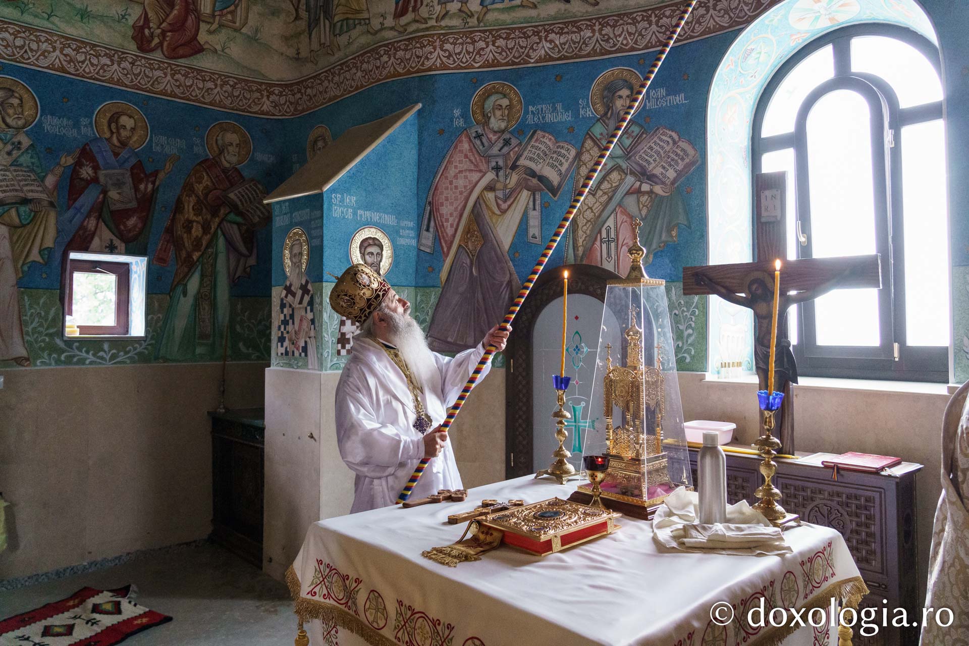 Biserica Parohiei Oneaga, ctitorie a schimonahiei Safta Brâncoveanu din 1856, a fost resfințită astăzi