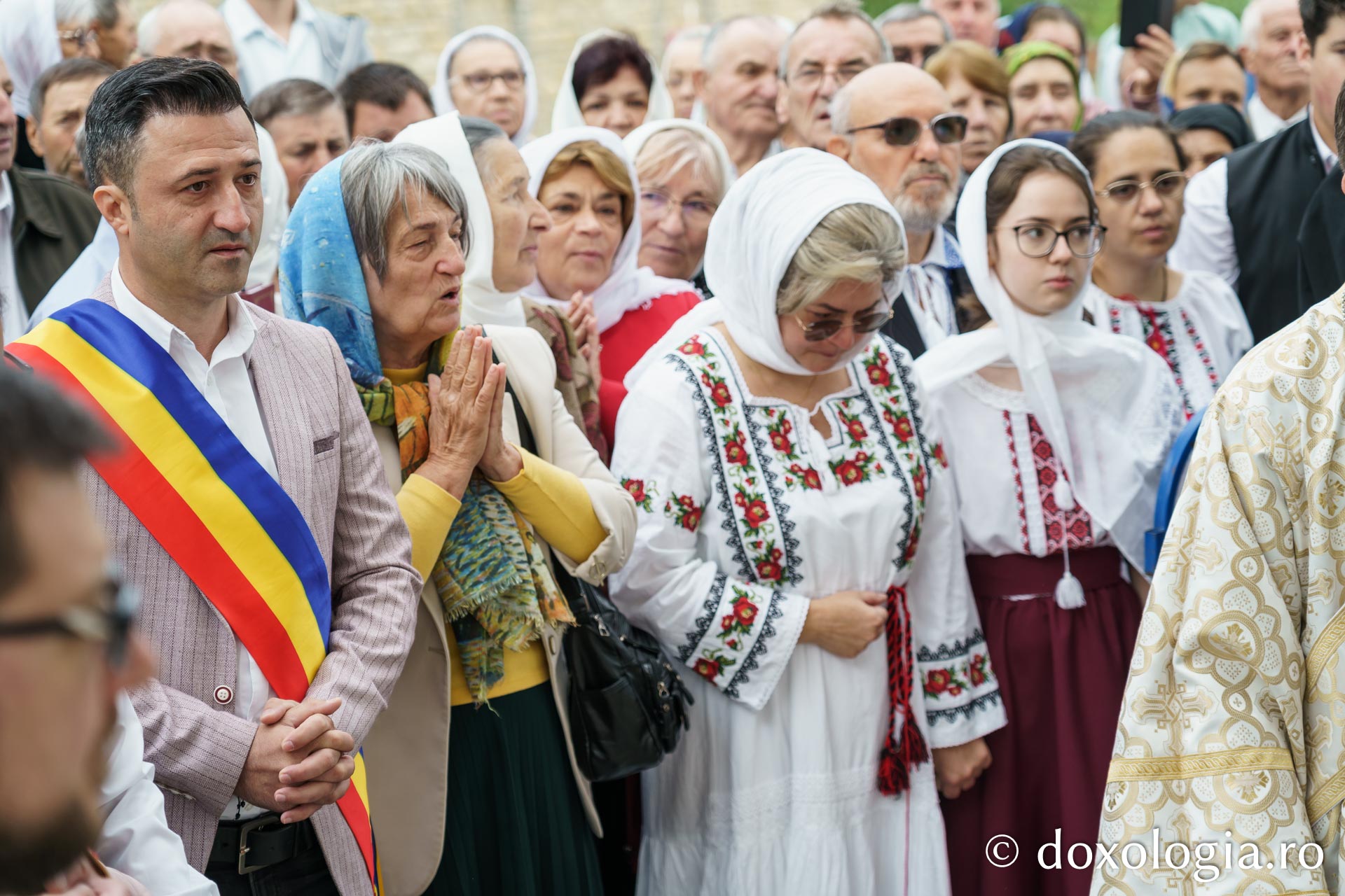 Biserica Parohiei Oneaga, ctitorie a schimonahiei Safta Brâncoveanu din 1856, a fost resfințită astăzi