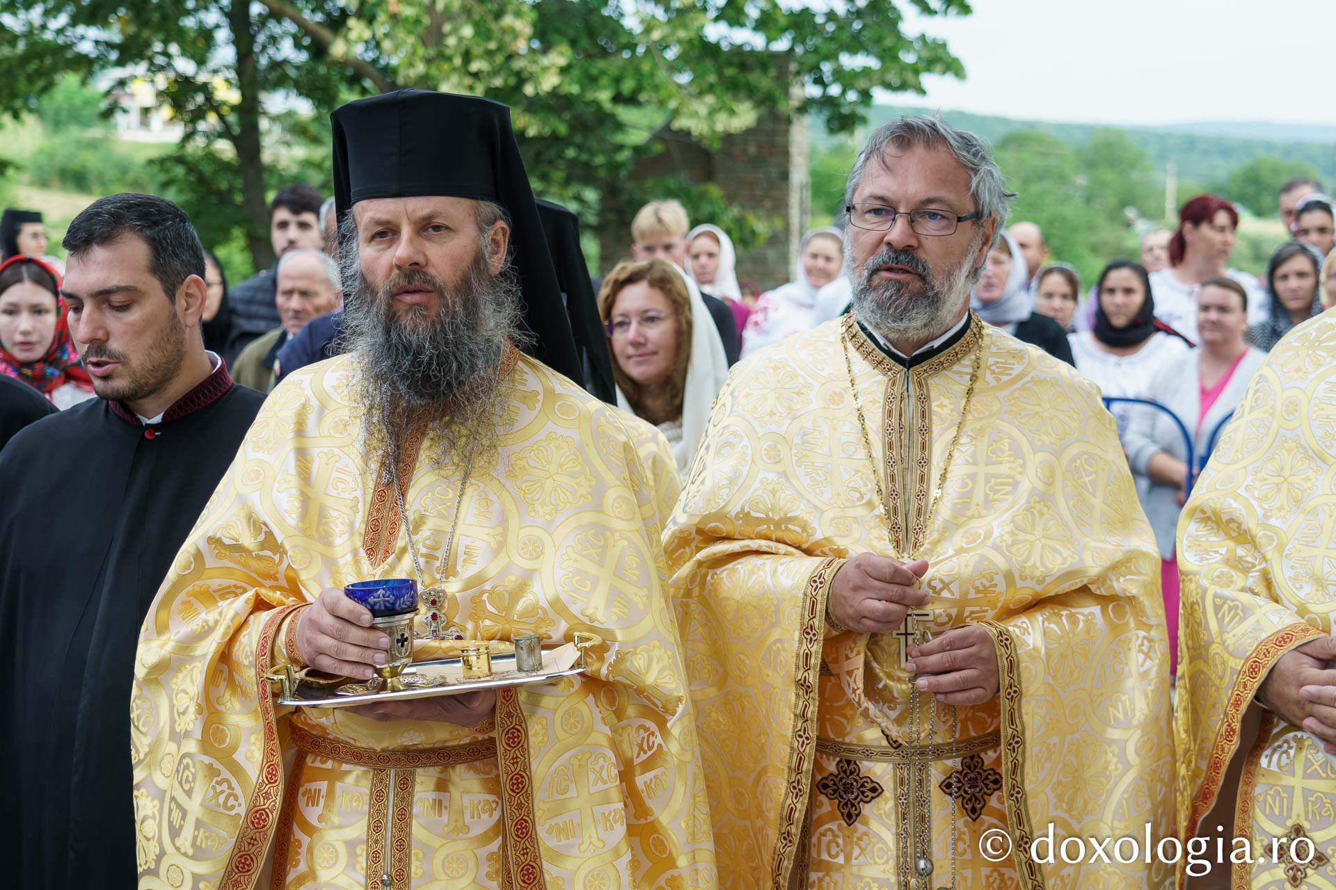 Biserica Parohiei Oneaga, ctitorie a schimonahiei Safta Brâncoveanu din 1856, a fost resfințită astăzi