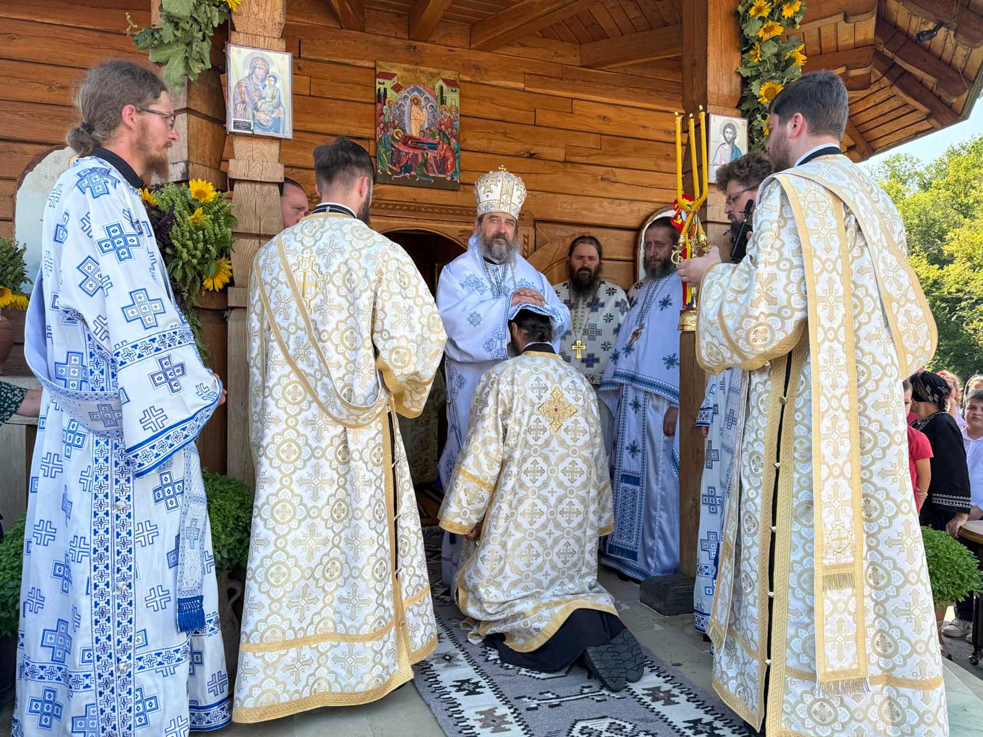 Bucurie duhovnicească la Mănăstirea Cozancea, de sărbătoarea Adormirii Maicii Domnului