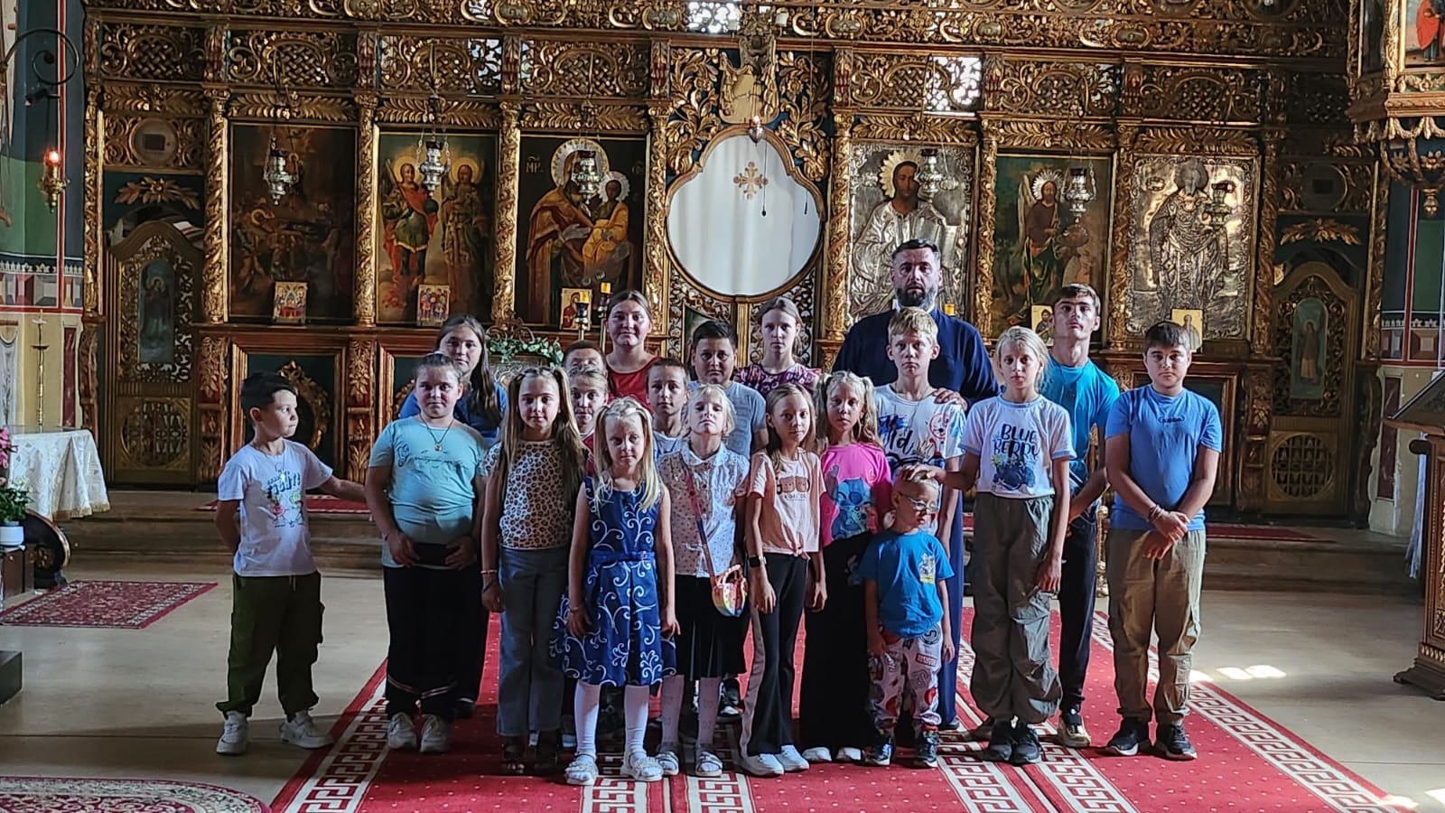 Excursie la Iași pentru copiii din Parohia Stănești