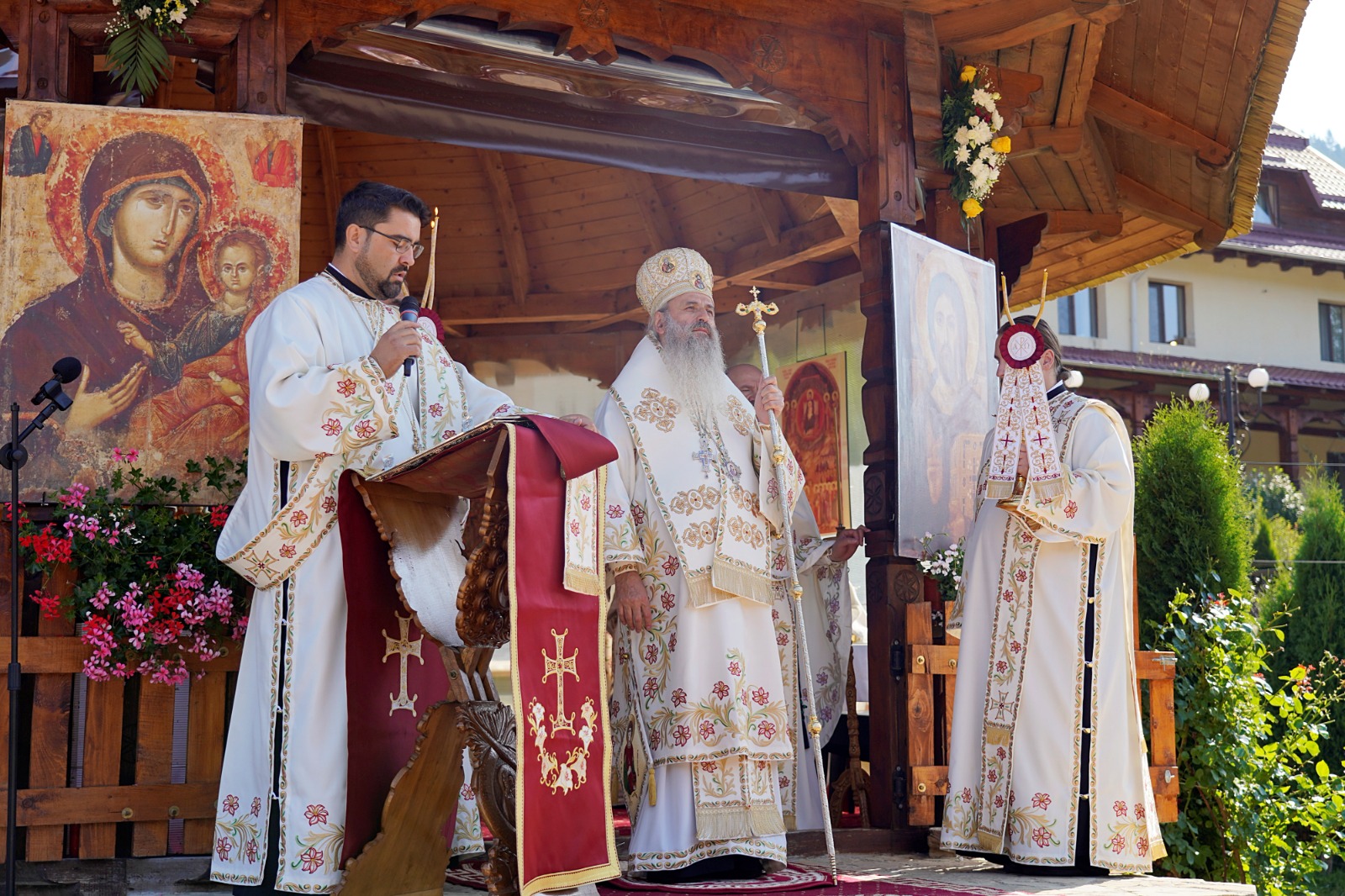 Adormirea Maicii Domnului hramul Mănăstirii Paltin - Petru Vodă 2025