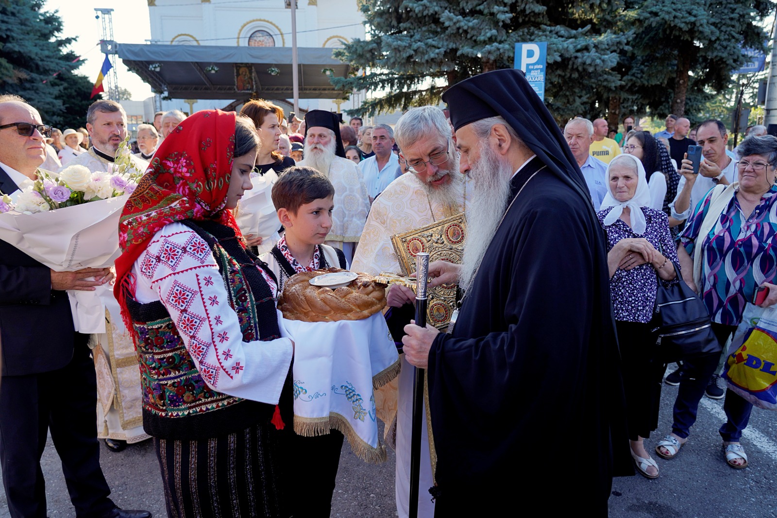 Aniversare la Biserica „Adormirea Maicii Domnului” din Târgu Neamț: 150 de ani de la târnosirea ei de către Sfântul Iosif cel Milostiv