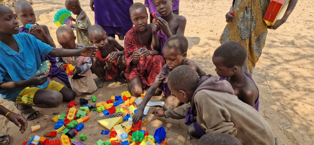 Jucăriile și grădina de zarzavaturi a masailor din Ipwasi