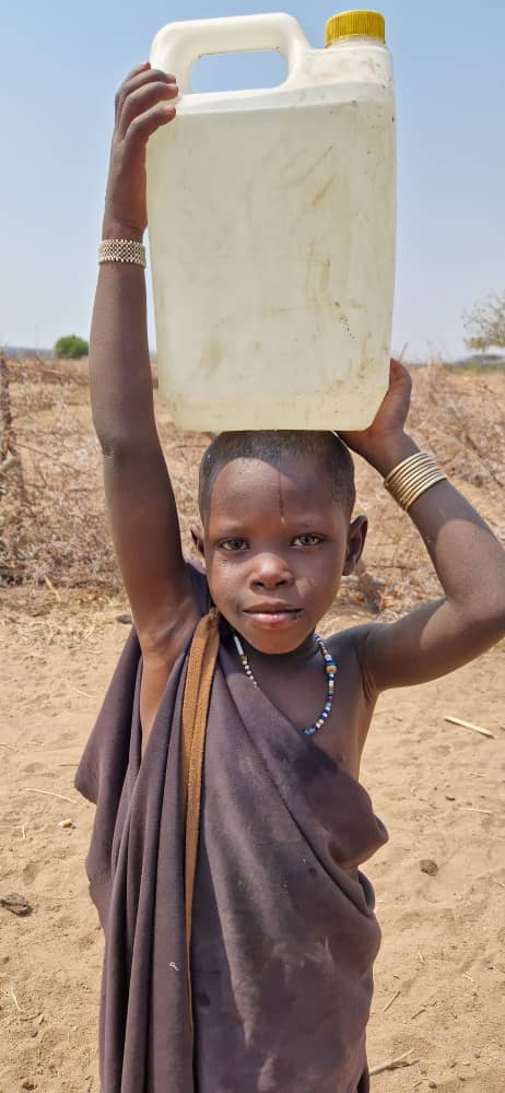 Jucăriile și grădina de zarzavaturi a masailor din Ipwasi