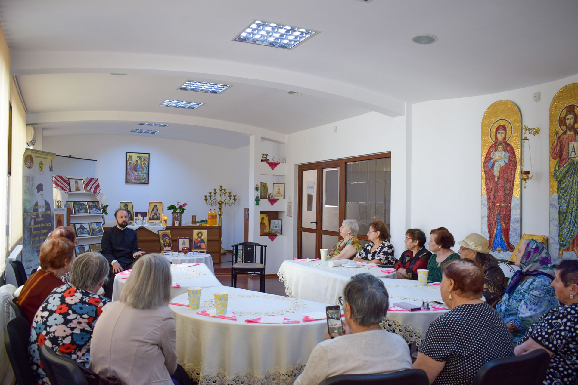 Sprijin și alinare pentru seniorii ieșeni la Centrul „Sfântul Ierarh Iosif cel Milostiv”