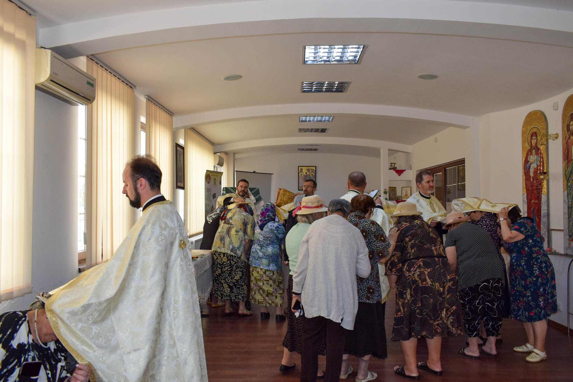 Sprijin și alinare pentru seniorii ieșeni la Centrul „Sfântul Ierarh Iosif cel Milostiv”