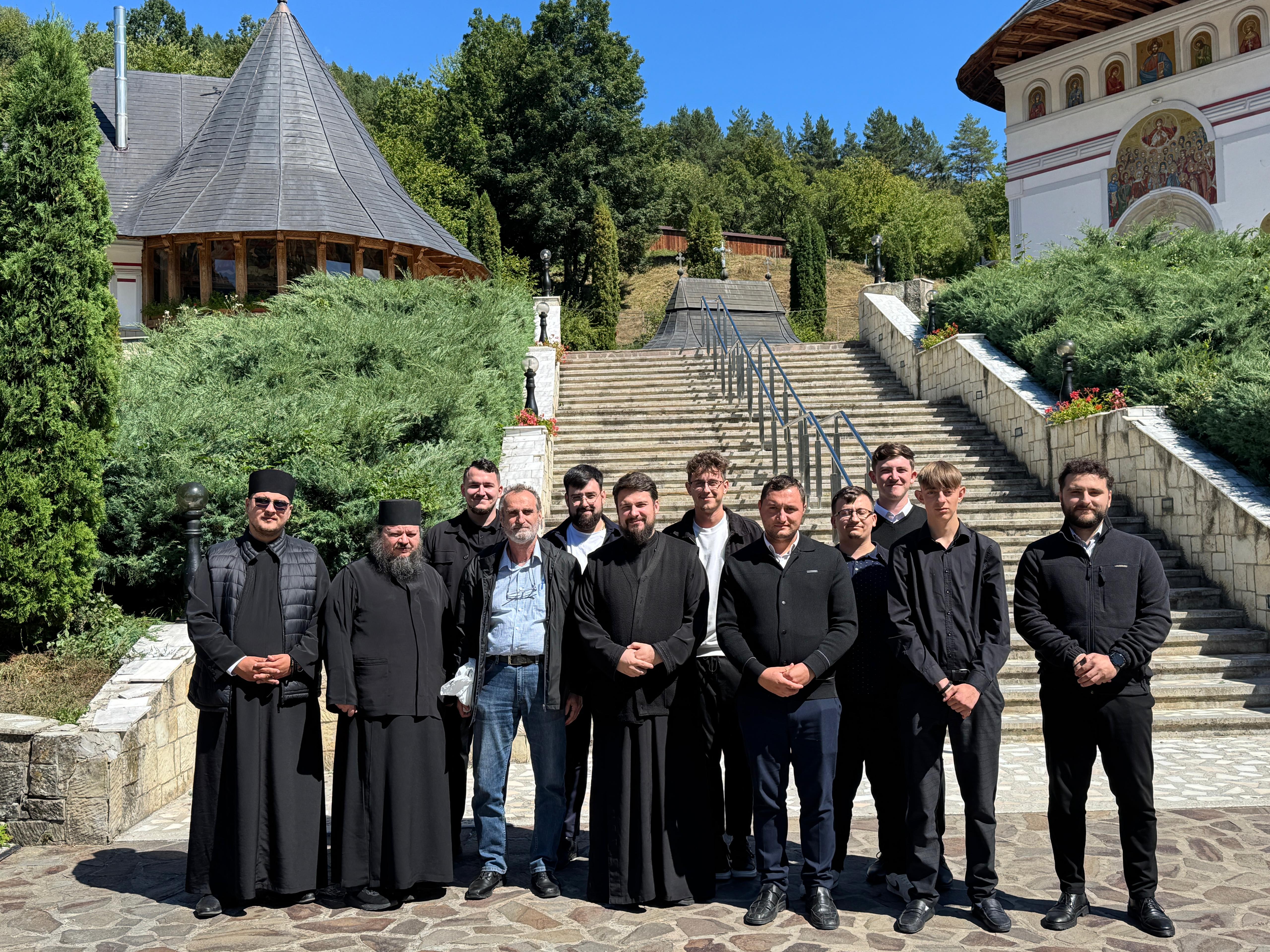 Tăbără duhovnicească pentru studenții teologi de la Colegiul „Sfântul Nicolae”