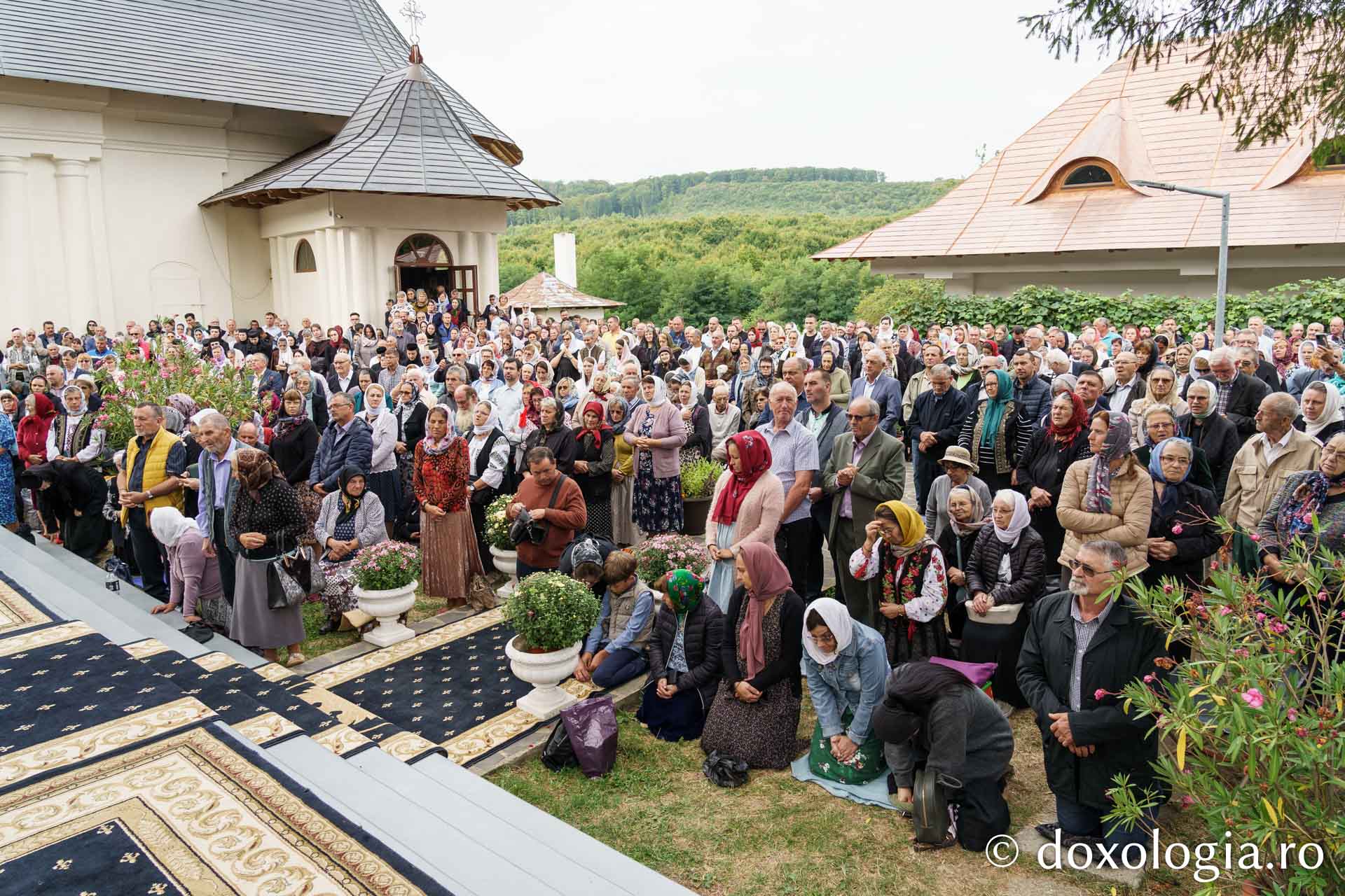 Mănăstirea Sihăstria Voronei și-a cinstit astăzi ocrotitorul, pe Sfântul Cuvios Onufrie / Foto: Mihail Vrăjitoru Mănăstirea Sihăstria Voronei și-a cinstit astăzi ocrotitorul, pe Sfântul Cuvios Onufrie