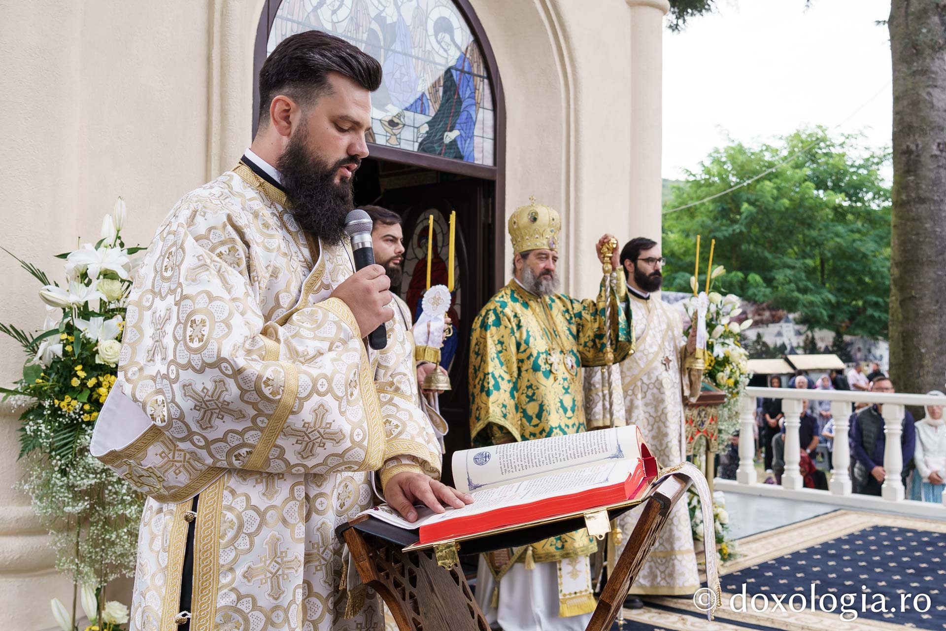 Mănăstirea Sihăstria Voronei și-a cinstit astăzi ocrotitorul, pe Sfântul Cuvios Onufrie / Foto: Mihail Vrăjitoru Mănăstirea Sihăstria Voronei și-a cinstit astăzi ocrotitorul, pe Sfântul Cuvios Onufrie