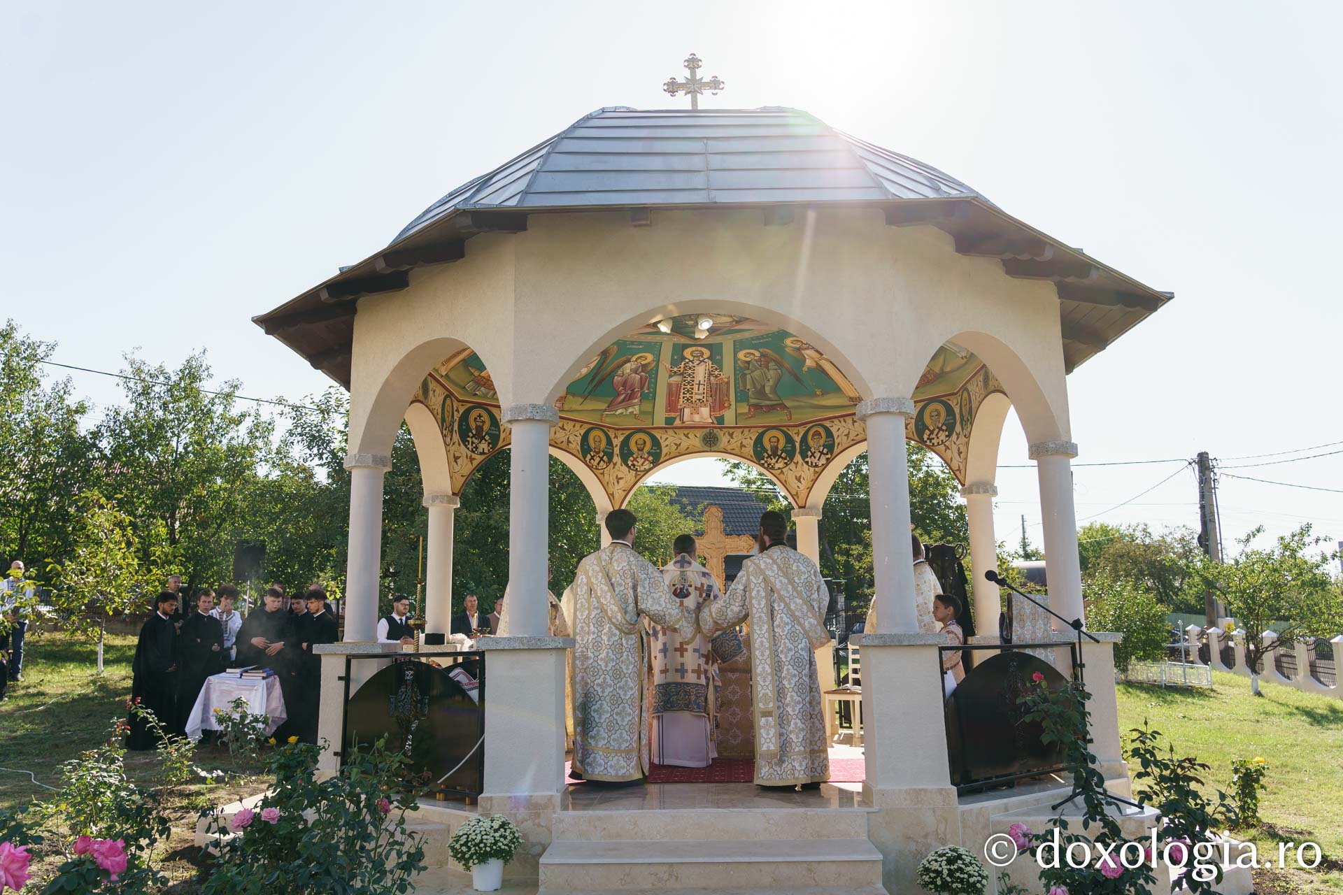 Ansamblul parohial din Dorobanț, sfințit de PS Nichifor Botoșăneanul