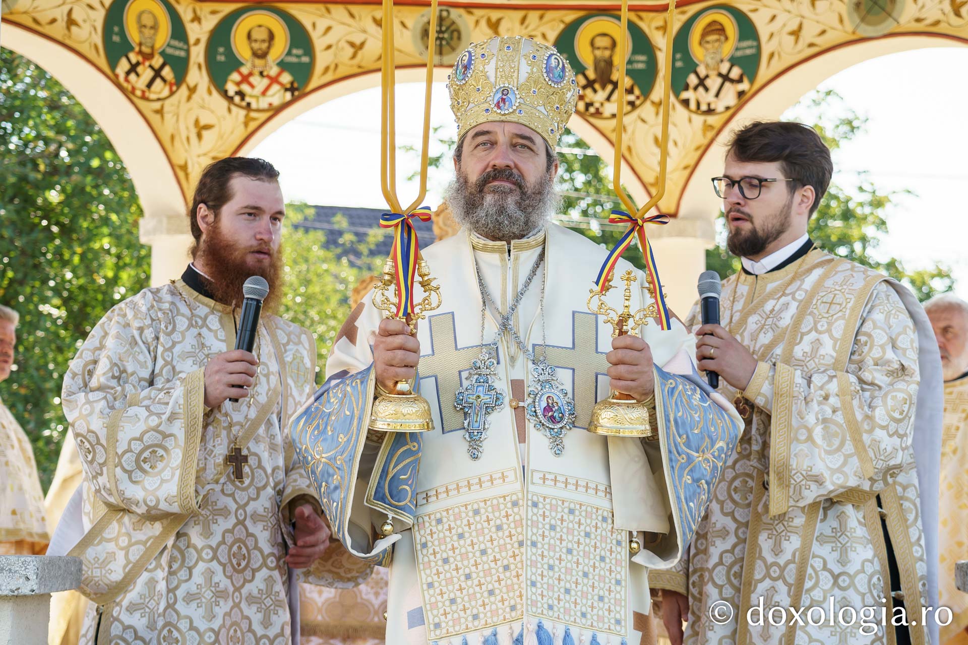 Ansamblul parohial din Dorobanț, sfințit de PS Nichifor Botoșăneanul