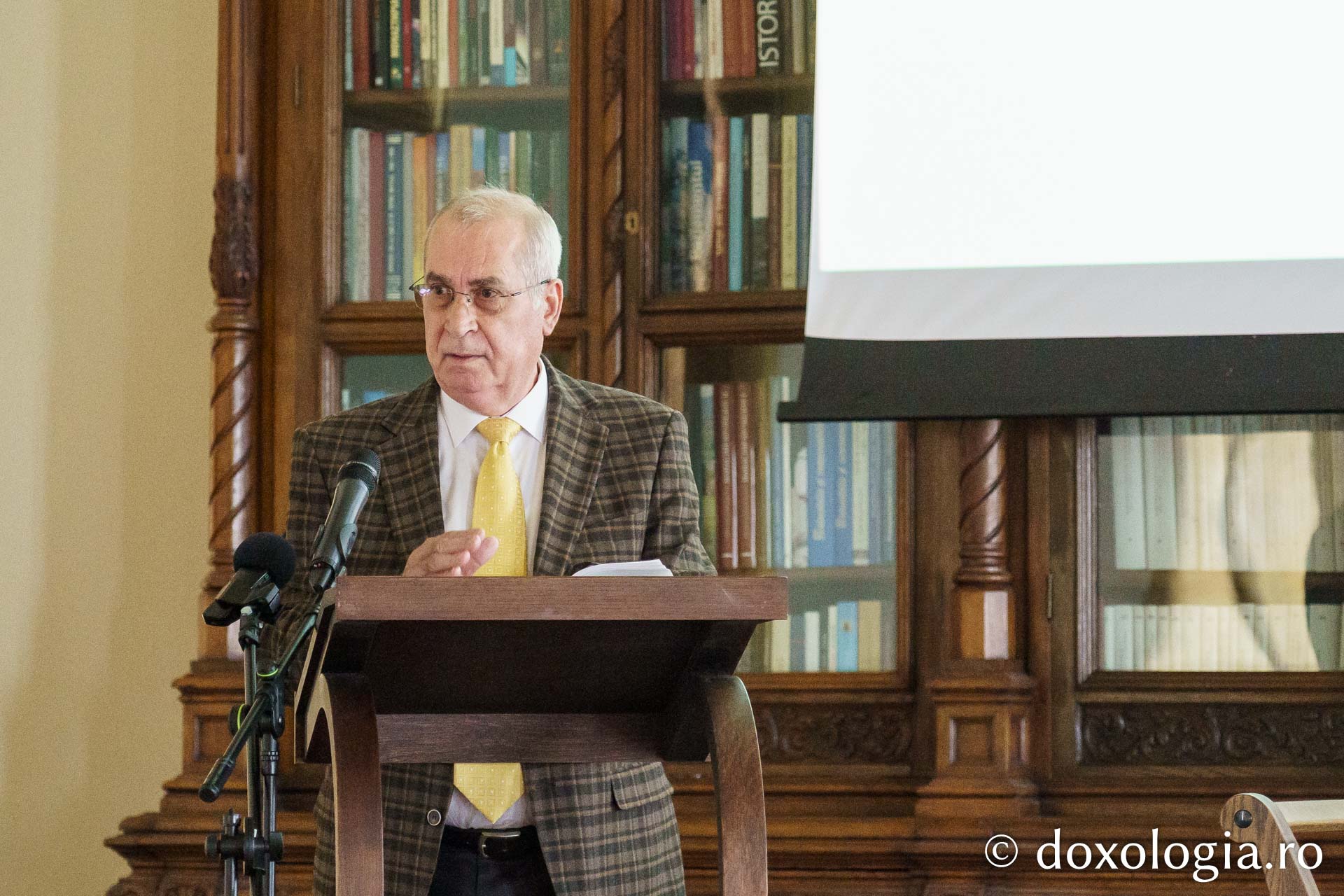 La Iași a avut loc consfătuirea profesorilor de religie din învățământul preuniversitar