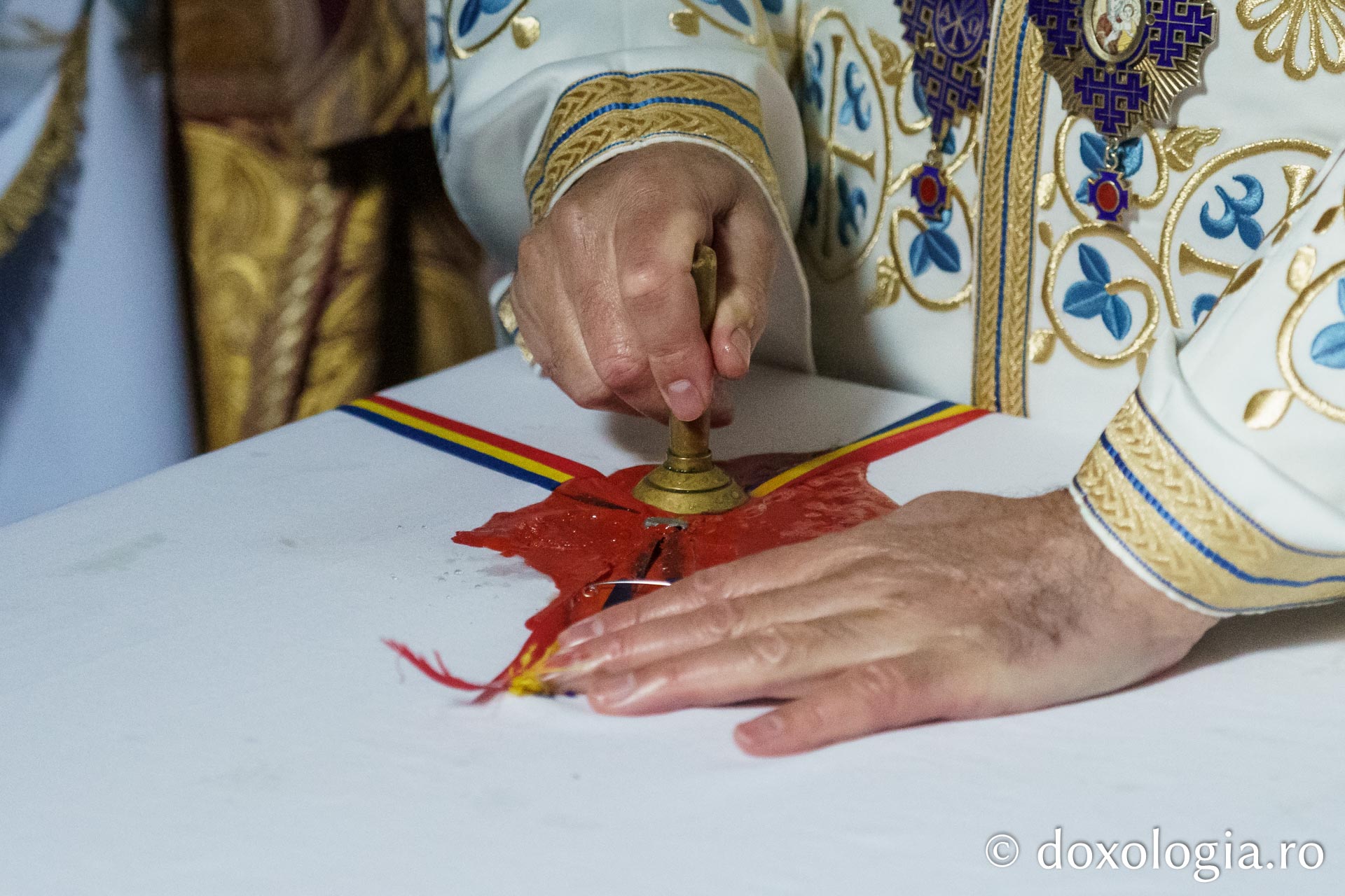 Resfințirea bisericii „Sfântul Mare Mucenic Pantelimon” din Iași, un prilej de mare bucurie pentru credincioși