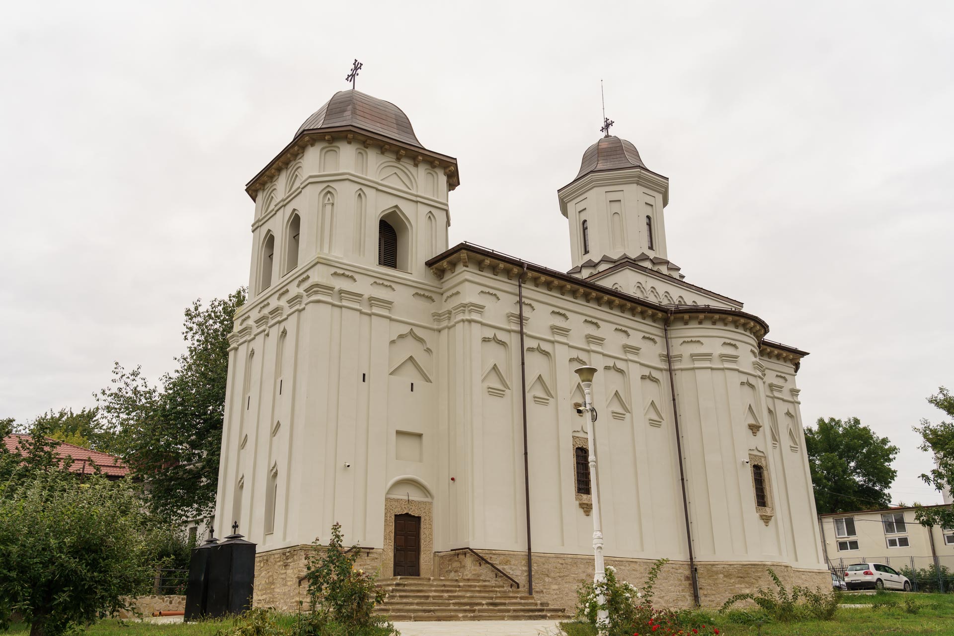 Catapeteasma și pictura Bisericii „Sfinții Teodori” din Iași vor fi restaurate prin proiectul transfrontalier România–Republica Moldova Catapeteasma și pictura Bisericii „Sfinții Teodori” din Iași vor fi restaurate prin proiectul transfrontalier România–Republica Moldova