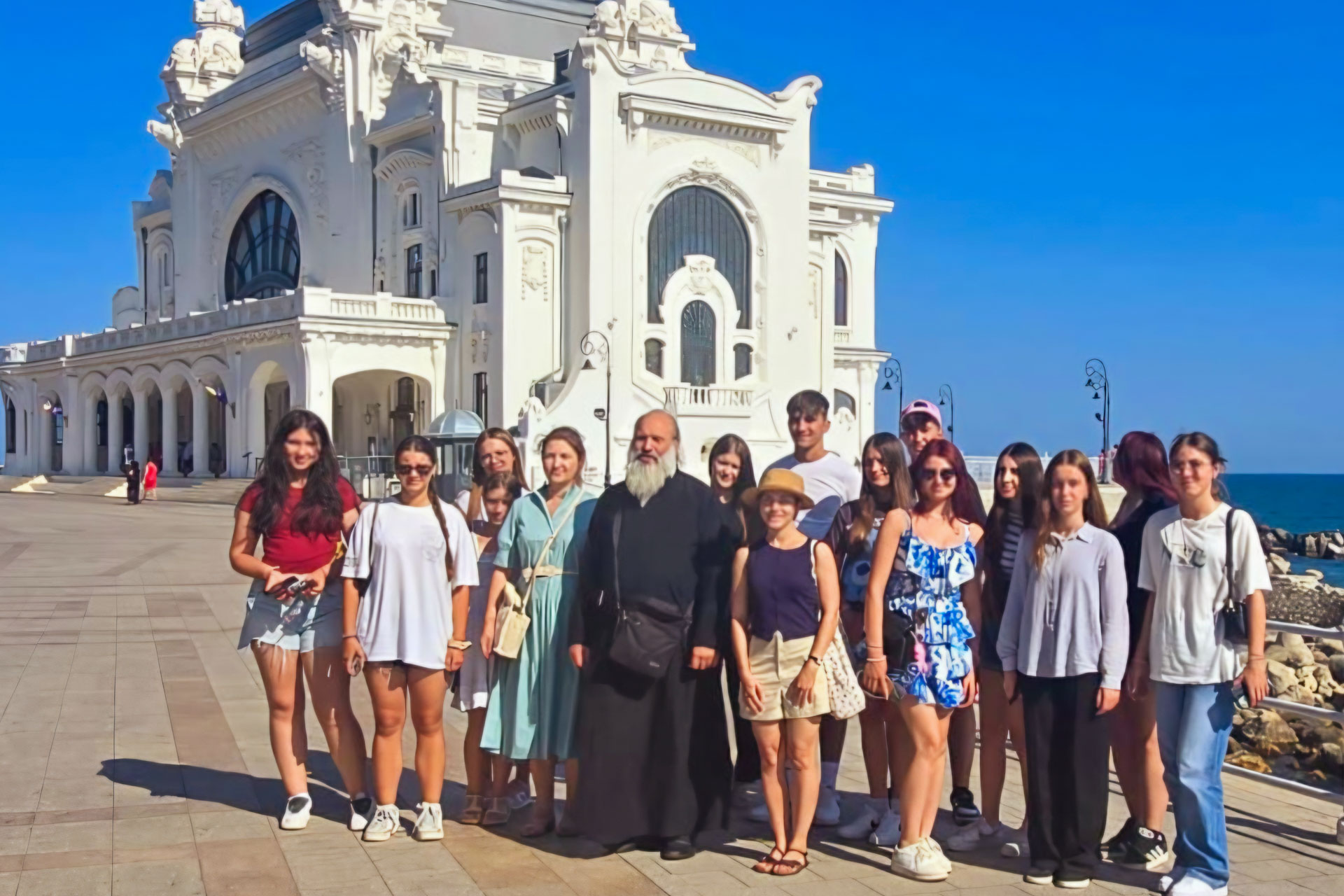 Copiii din Vorona, în tabără la mare prin proiectul „Marea Neagră: pe urmele Sfinților Străromâni”