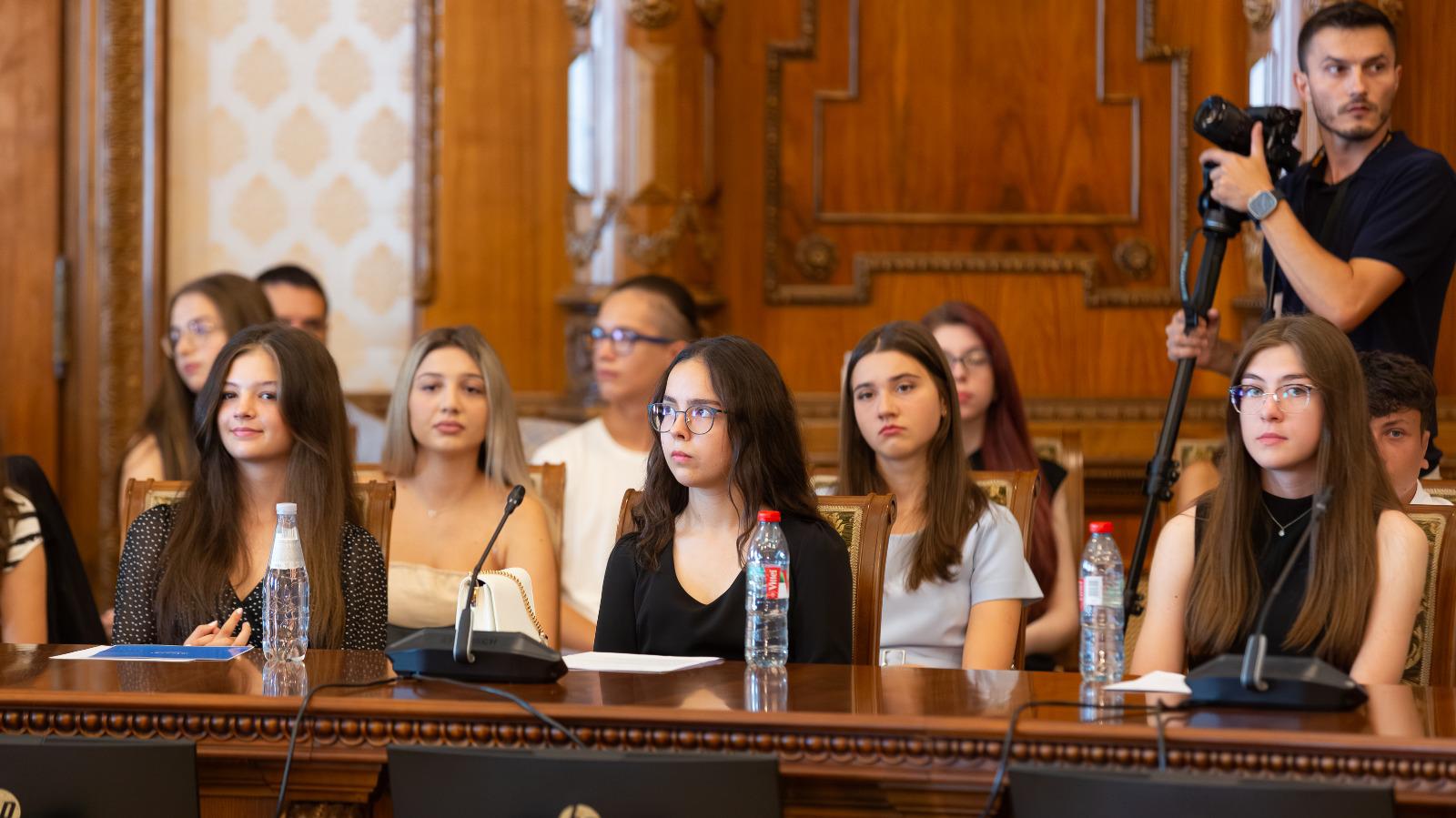 Tineri ieșeni prezenți la Gala Performanței Elevilor, Ediția a II-a, 2025