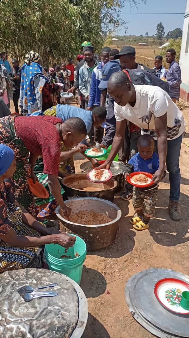 Înălțarea Sfintei Cruci – hramul parohiei din Makongati