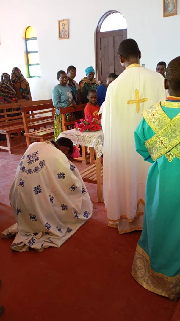 Înălțarea Sfintei Cruci – hramul parohiei din Makongati