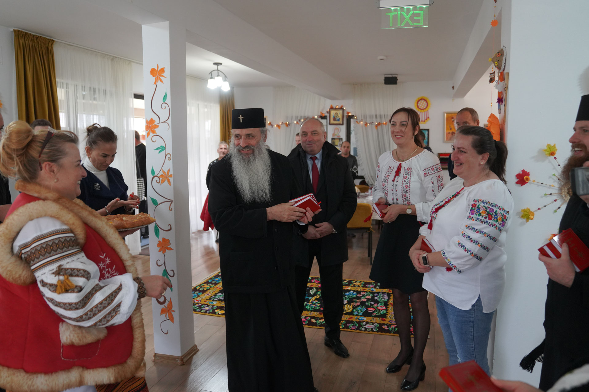 IPS Teofan a sfințit locul noii biserici a Complexului de Servicii pentru Persoane Adulte cu Dizabilități din Dragomirești