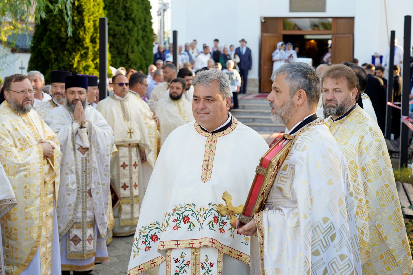 Un nou lăcaș de rugăciune pentru credincioșii din Zănești, după 25 de ani de osteneală și jertfă
