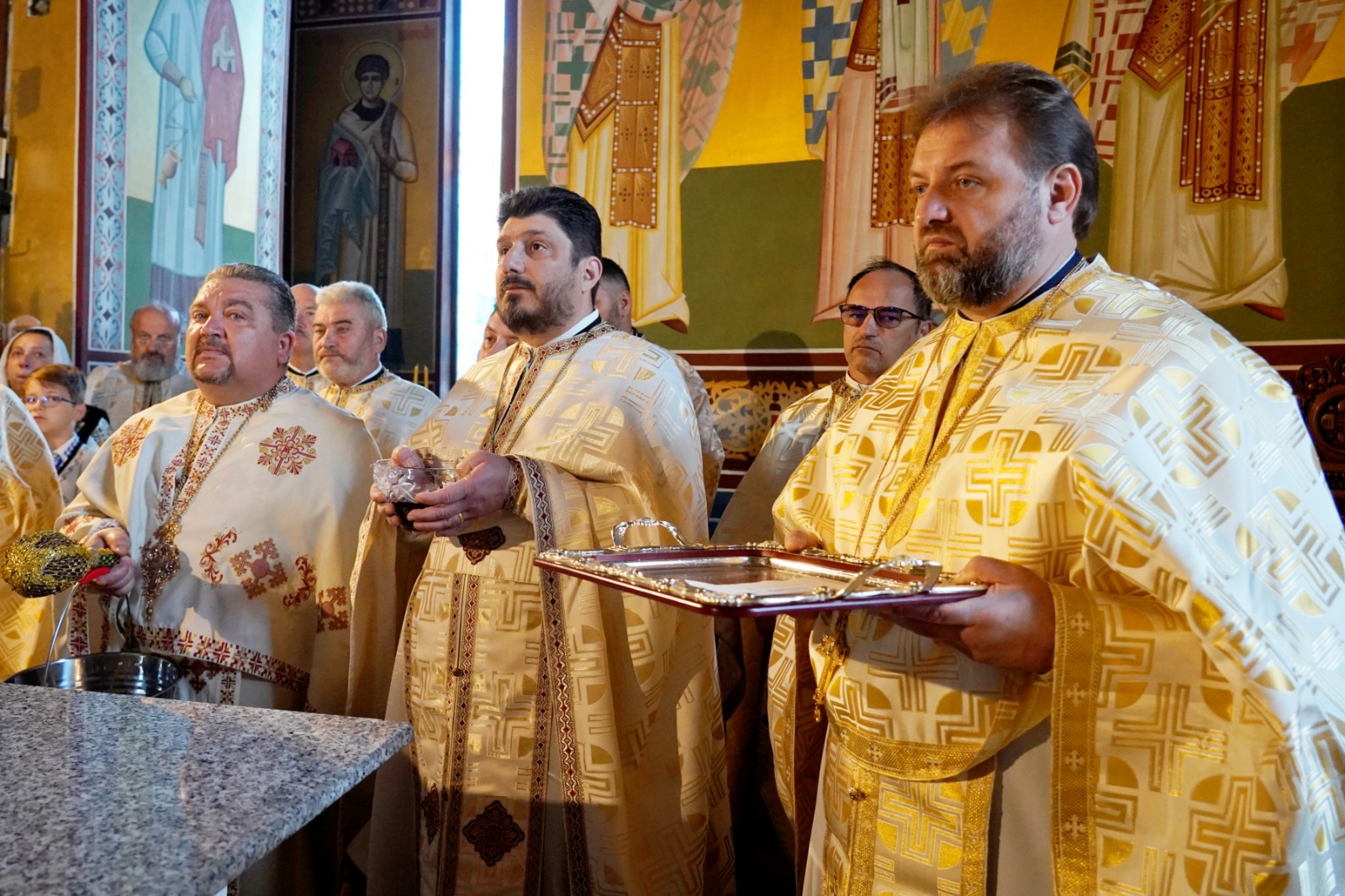 Un nou lăcaș de rugăciune pentru credincioșii din Zănești, după 25 de ani de osteneală și jertfă