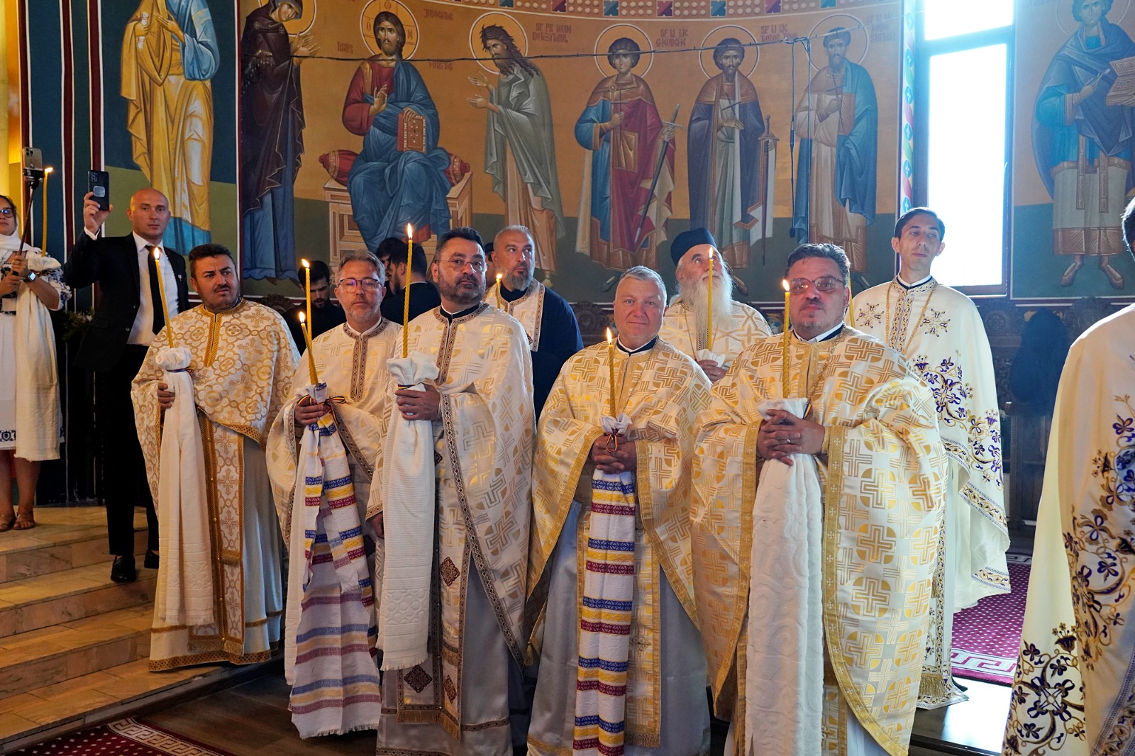 Un nou lăcaș de rugăciune pentru credincioșii din Zănești, după 25 de ani de osteneală și jertfă