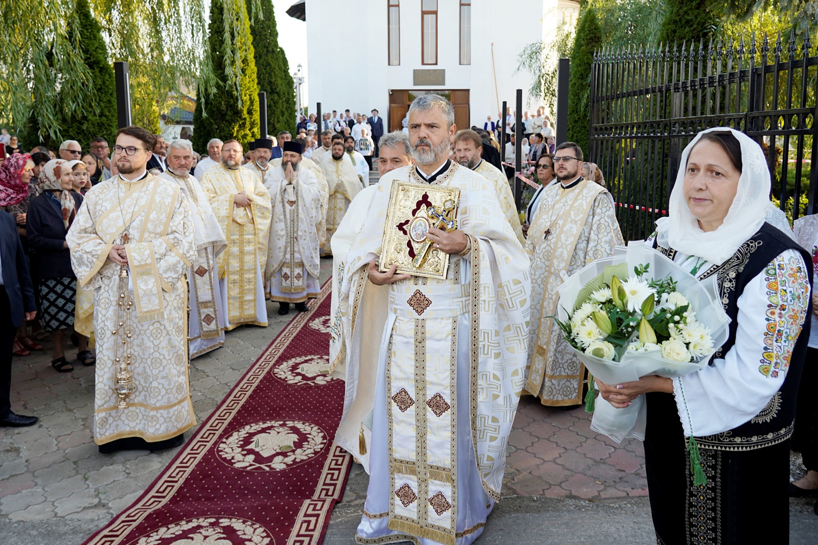 Un nou lăcaș de rugăciune pentru credincioșii din Zănești, după 25 de ani de osteneală și jertfă