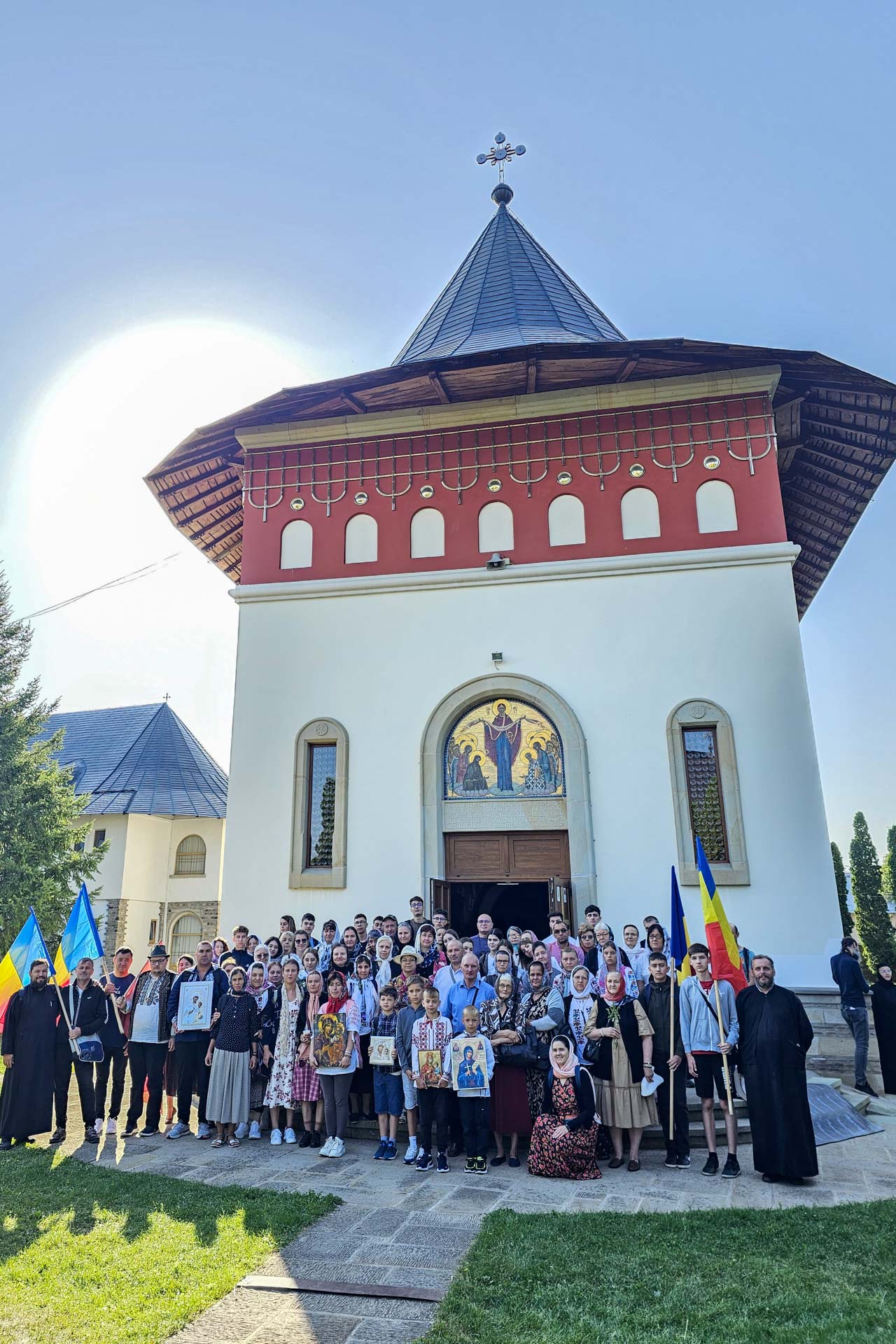 Pelerinaje pedestre la Tazlău și Vorona – drumuri ale rugăciunii și ale comuniunii frățești Pelerinaje pedestre la Tazlău și Vorona – drumuri ale rugăciunii și ale comuniunii frățești