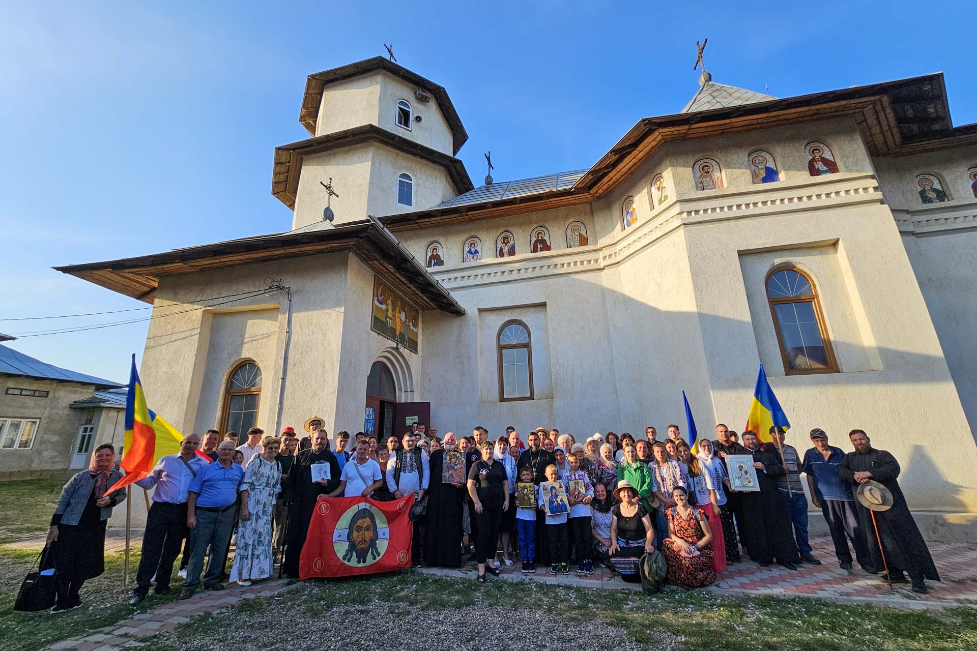 Pelerinaje pedestre la Tazlău și Vorona – drumuri ale rugăciunii și ale comuniunii frățești Pelerinaje pedestre la Tazlău și Vorona – drumuri ale rugăciunii și ale comuniunii frățești