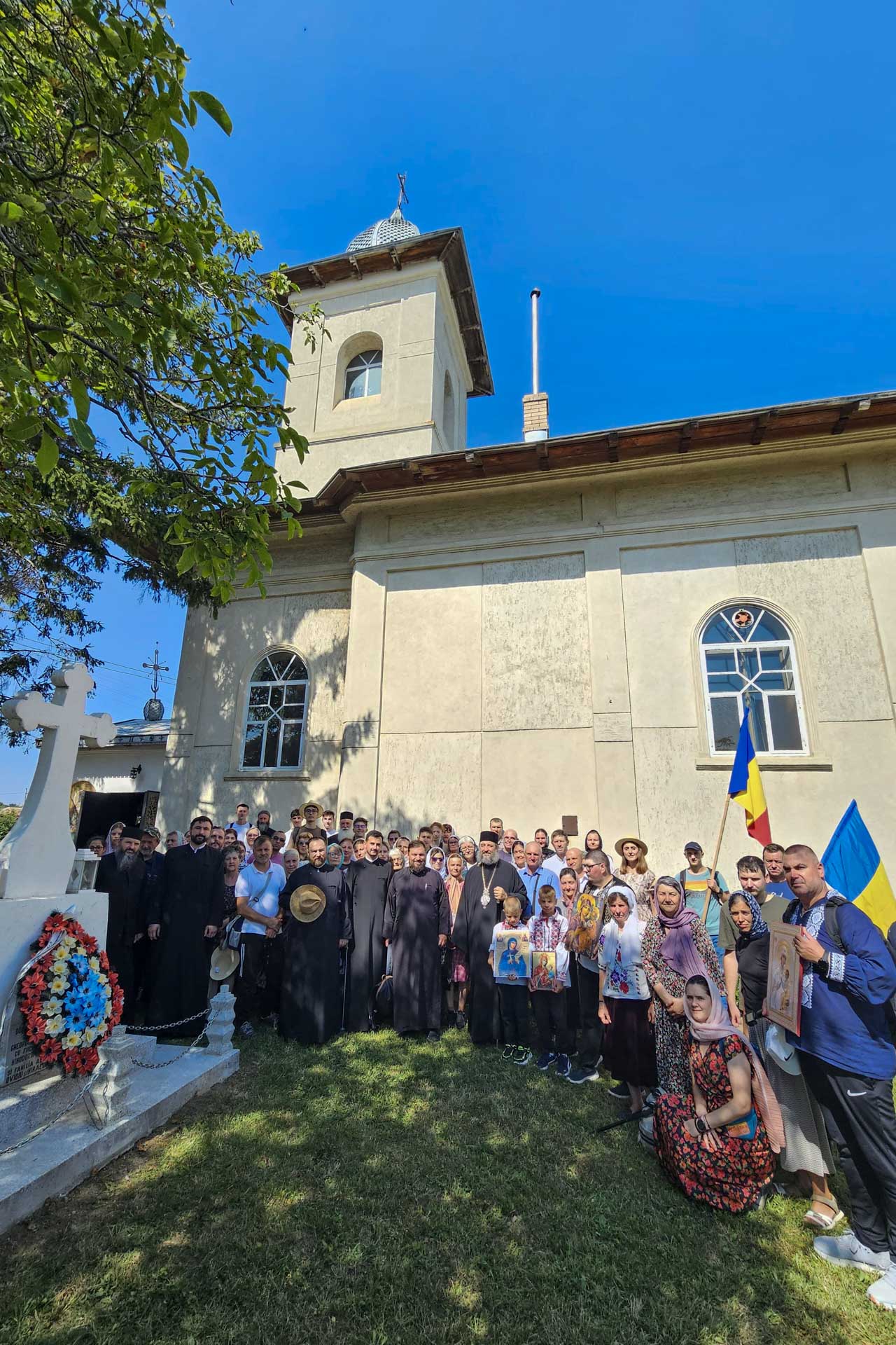 Pelerinaje pedestre la Tazlău și Vorona – drumuri ale rugăciunii și ale comuniunii frățești Pelerinaje pedestre la Tazlău și Vorona – drumuri ale rugăciunii și ale comuniunii frățești