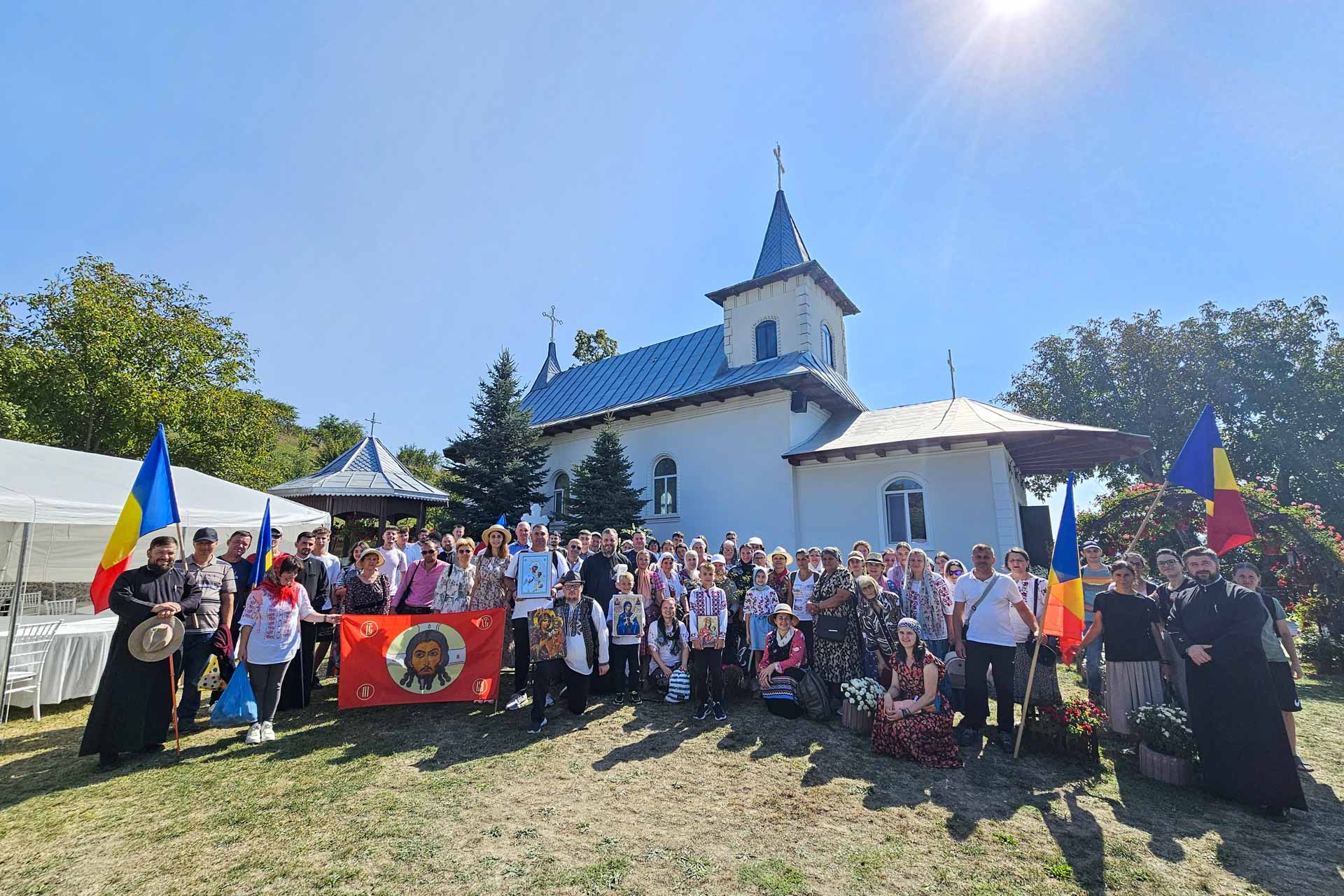 Pelerinaje pedestre la Tazlău și Vorona – drumuri ale rugăciunii și ale comuniunii frățești Pelerinaje pedestre la Tazlău și Vorona – drumuri ale rugăciunii și ale comuniunii frățești