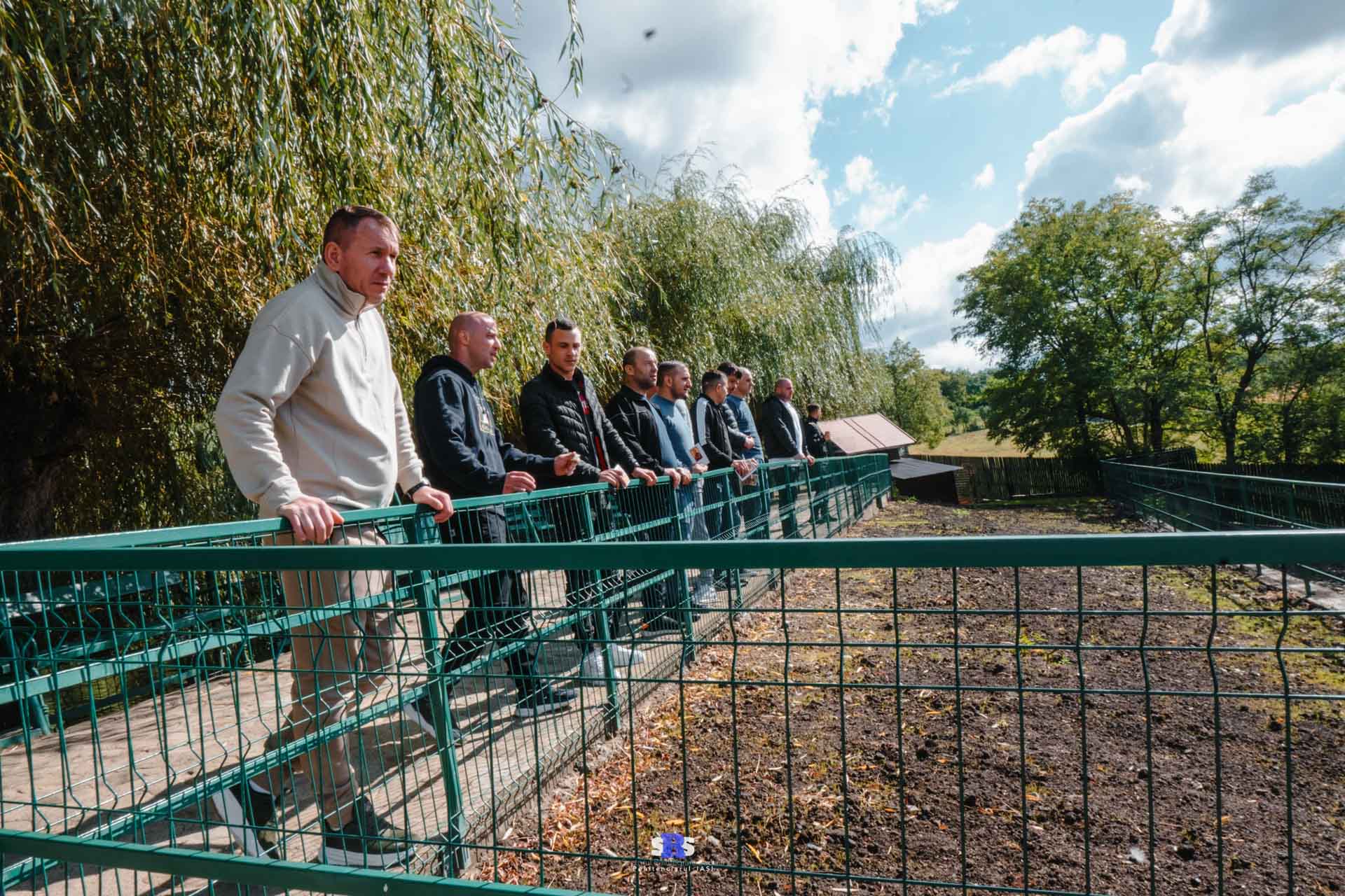 Persoane private de libertate de la Penitenciarul Iași au vizitat Mănăstirea Hadâmbu