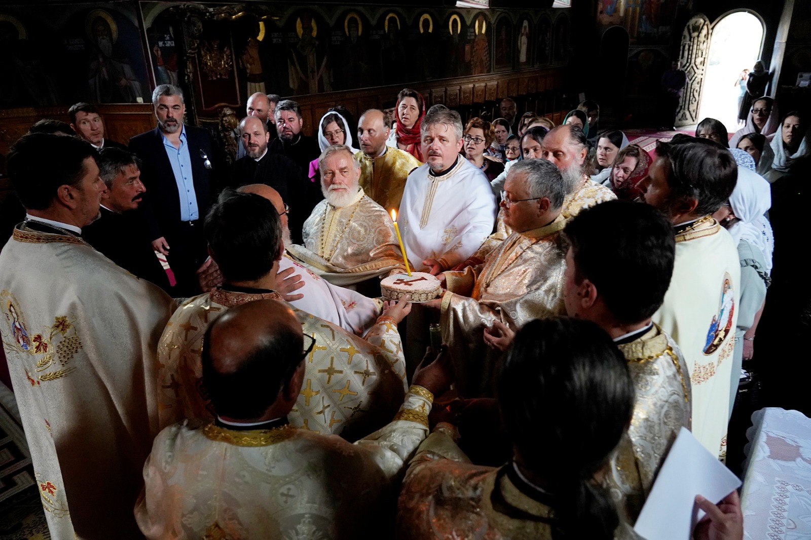 Promoția 2000 a Facultății de Teologie din Iași s-a reîntâlnit după 25 de ani