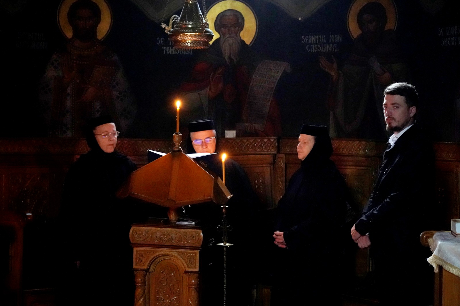 Promoția 2000 a Facultății de Teologie din Iași s-a reîntâlnit după 25 de ani