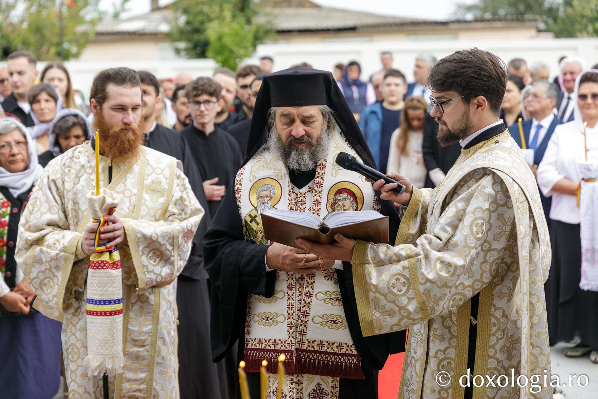 Sfintirea așezământului social al Parohiei Cucuteni – Lețcani