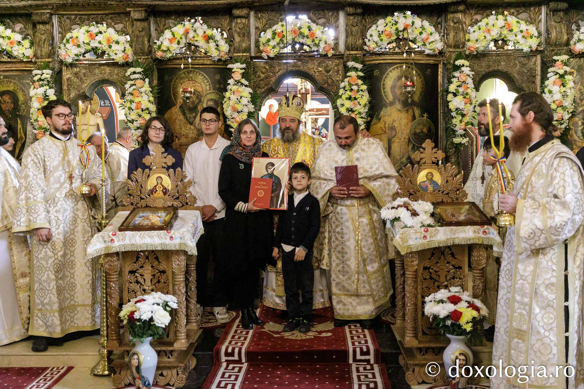 Liturghie la Parohia Cucuteni – Lețcani